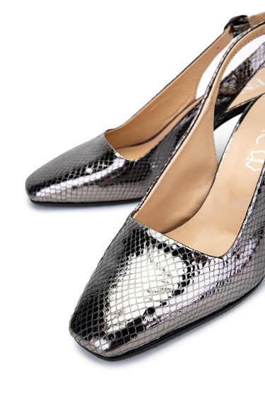  Tamer Tanca Kadın Hakiki Deri Antrasit Topuklu Ayakkabı