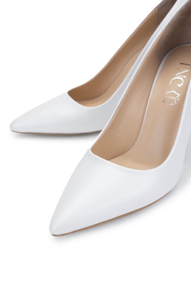  Tamer Tanca Kadın Hakiki Deri Beyaz Sedef Topuklu Ayakkabı