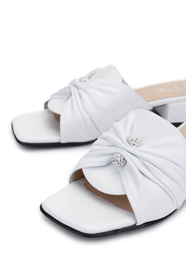  Tamer Tanca Kadın Hakiki Deri Beyaz Topuklu Terlik