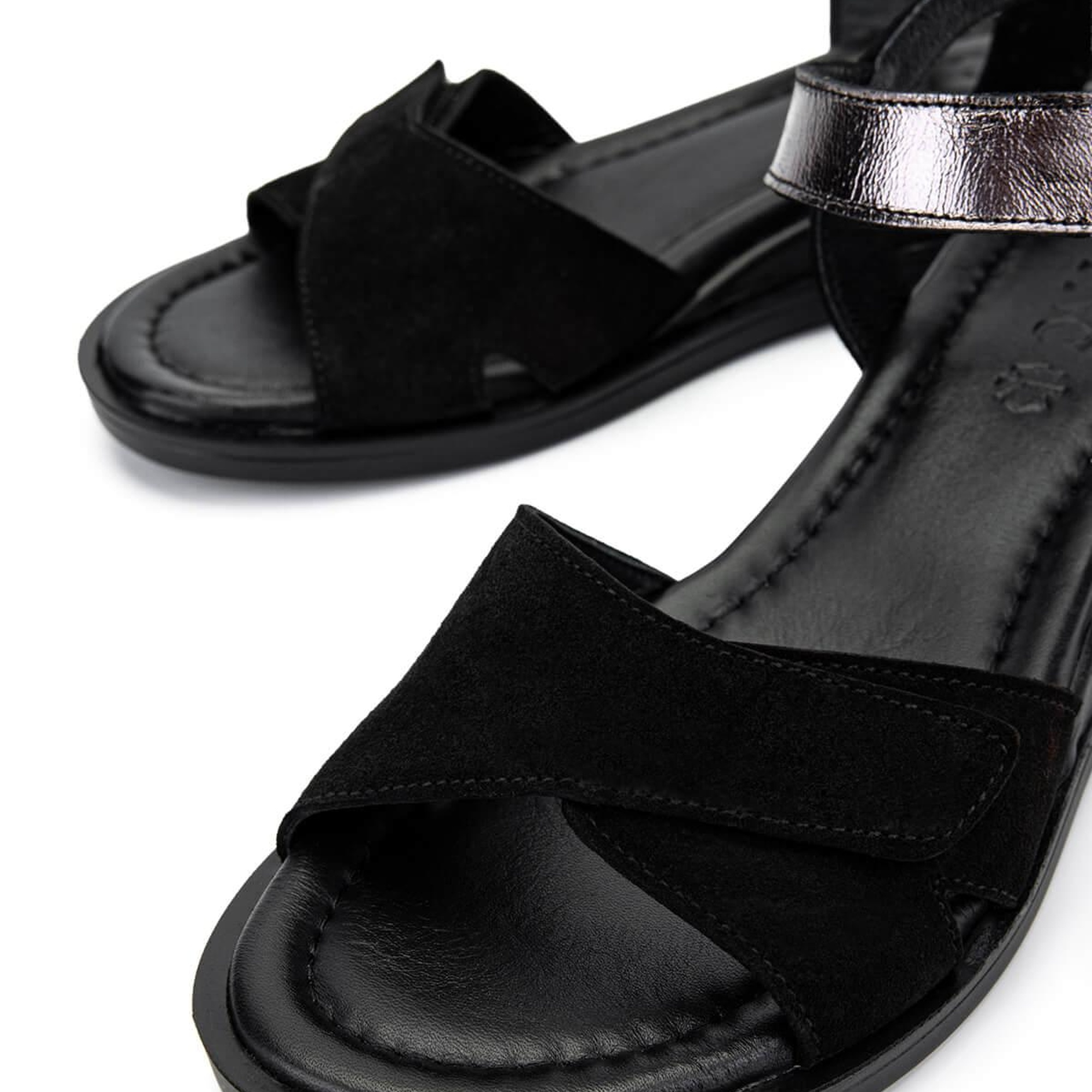 Tamer Tanca Kadın Hakiki Deri Siyah Süet Topuklu Sandalet