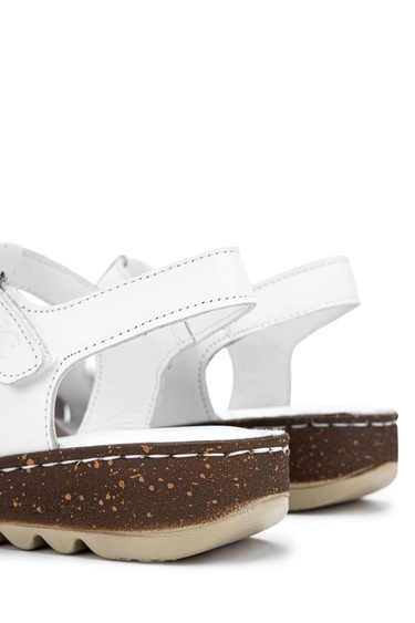  Tamer Tanca Kadın Hakiki Deri Beyaz Düz Sandalet