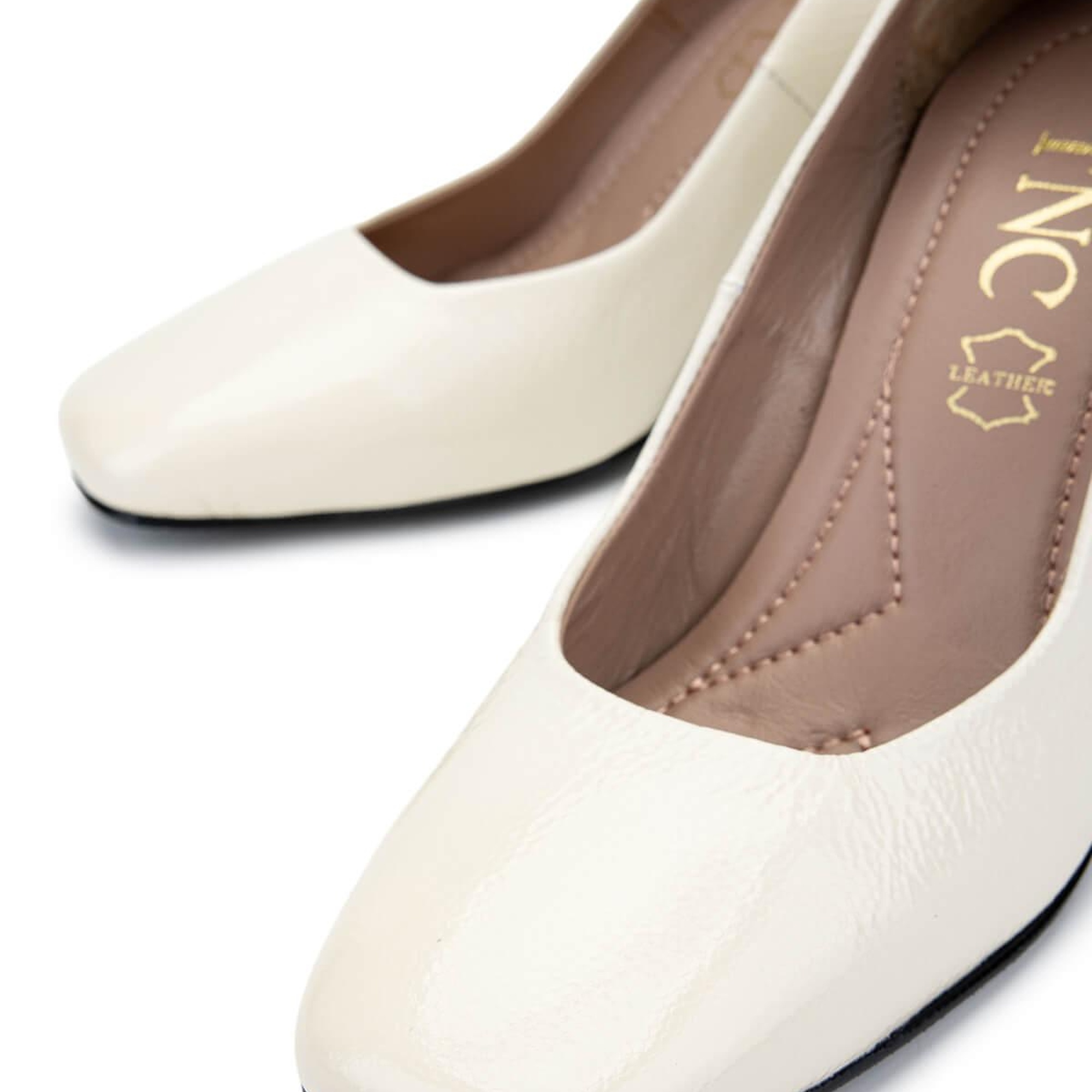 Tamer Tanca Kadın Hakiki Deri Bej Topuklu Ayakkabı