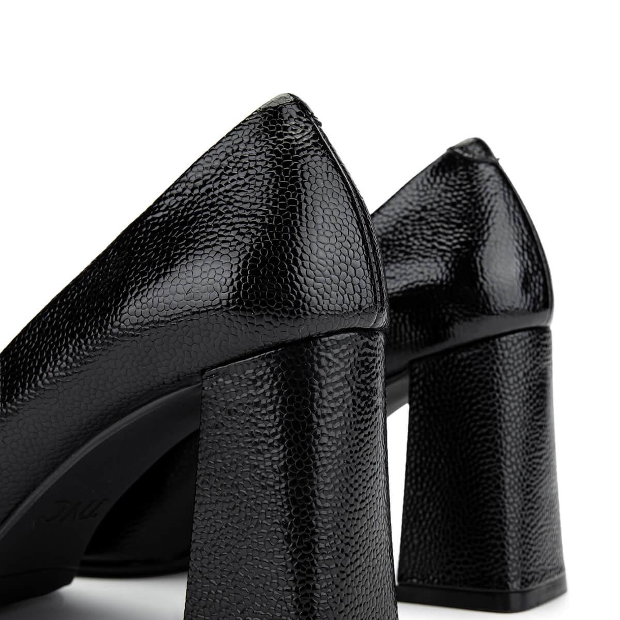 Tamer Tanca Kadın Hakiki Deri Siyah Topuklu Ayakkabı