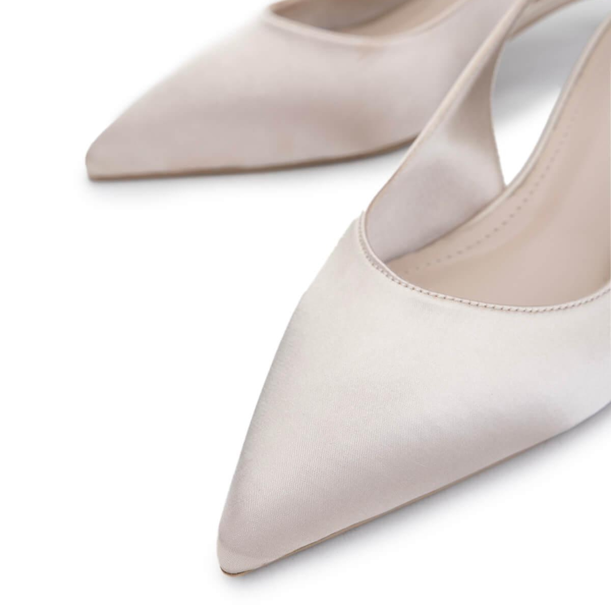 Tamer Tanca Kadın Vegan Bej Topuklu Ayakkabı