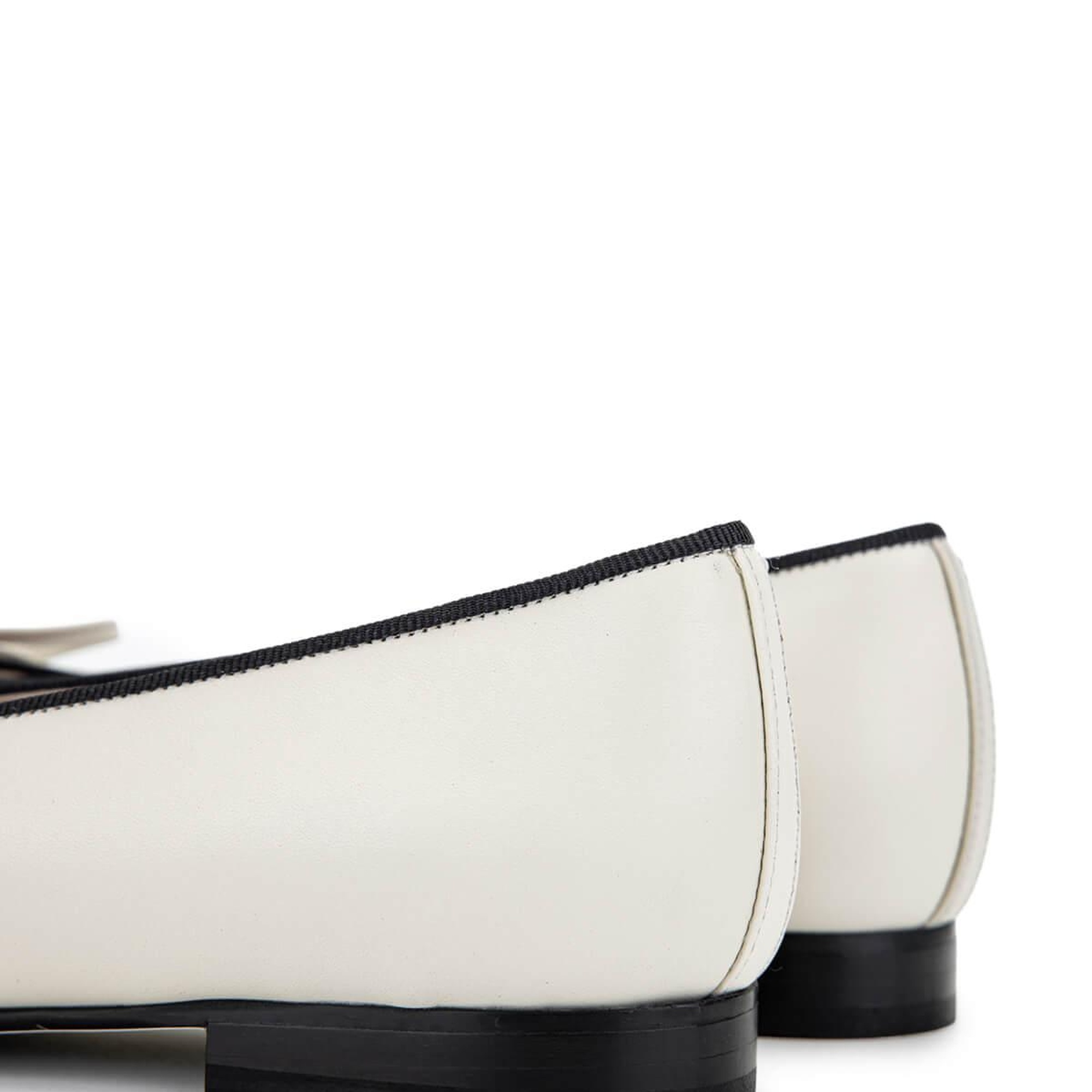 Tamer Tanca Kadın Hakiki Deri Siyah Rugan/Bej Babet Ayakkabı