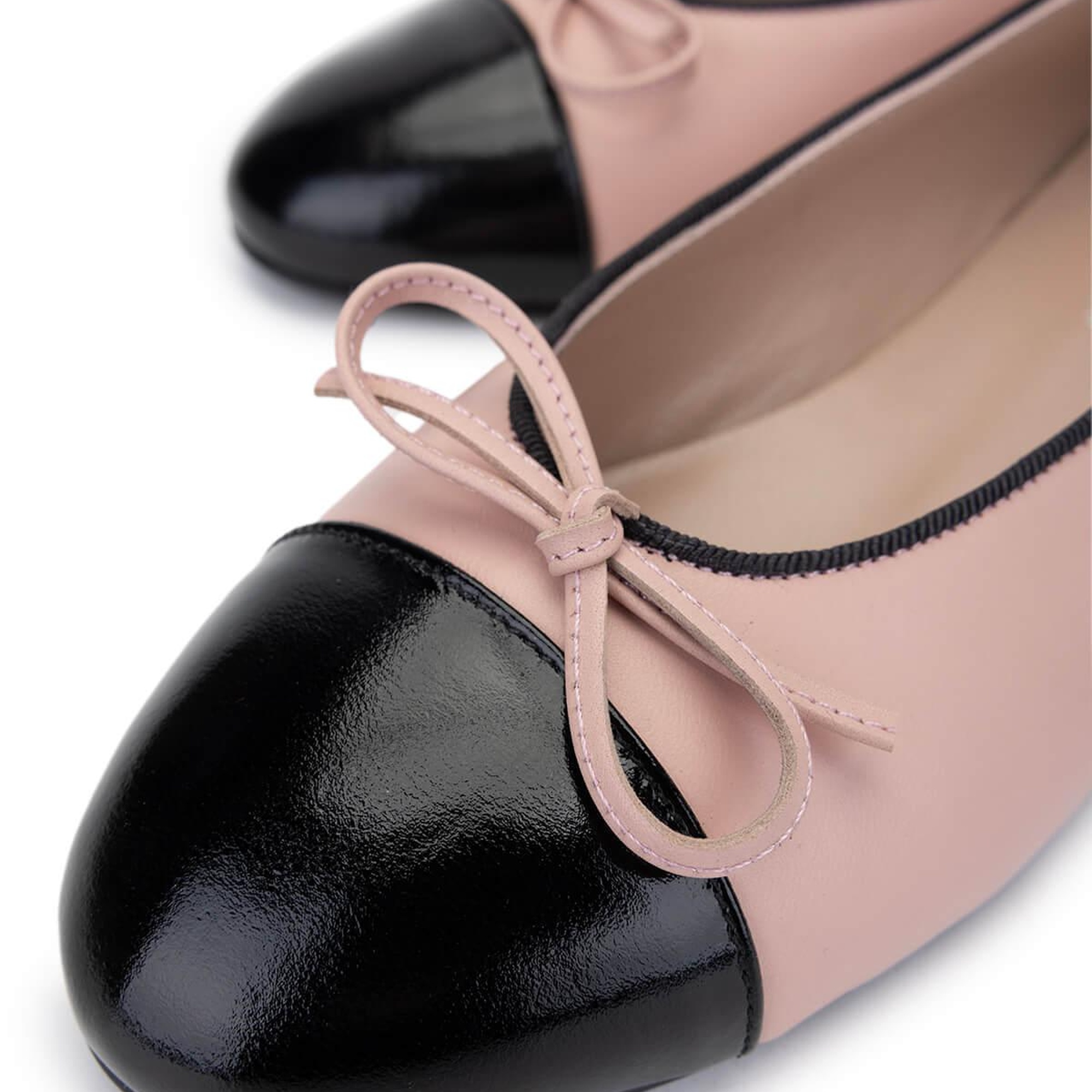 Tamer Tanca Kadın Hakiki Deri Siyah Rugan/Pudra Babet Ayakkabı