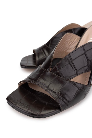  Tamer Tanca Kadın Hakiki Deri Kahverengi Kroko Topuklu Terlik