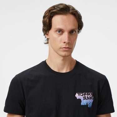  Tommy Jeans Stac Logo Erkek Siyah T-Shirt