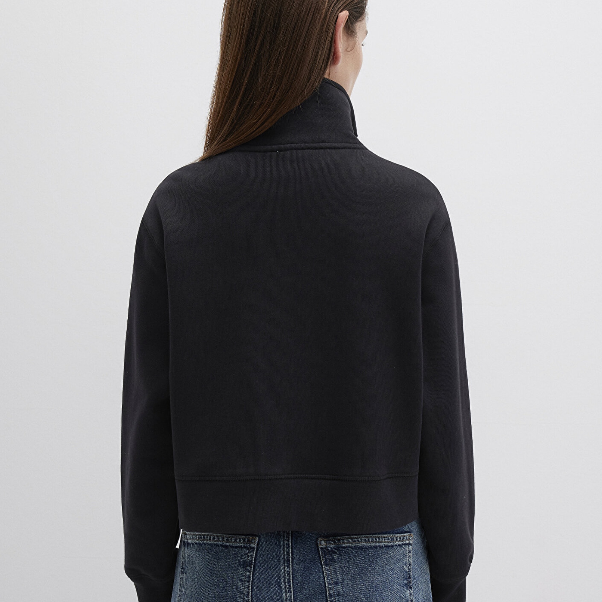 Mavi Yarı Fermuarlı Siyah Sweatshirt 1S10391-900