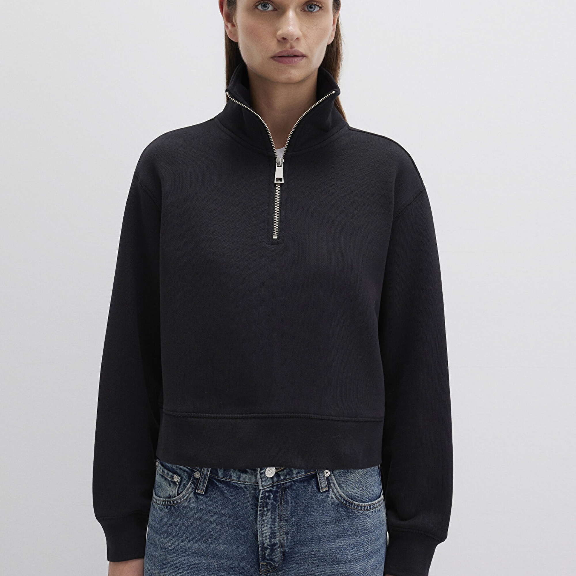 Mavi Yarı Fermuarlı Siyah Sweatshirt 1S10391-900