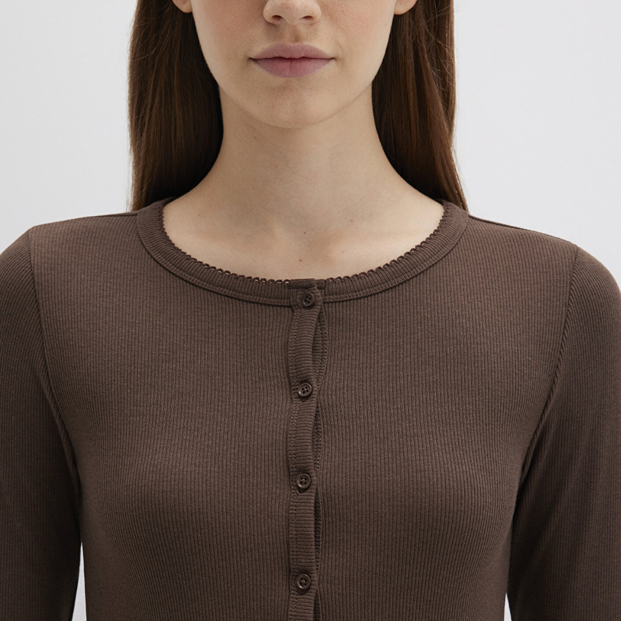 Mavi Düğme Detaylı Kahverengi Uzun Kollu Tişört Fitted / Vücuda Oturan Kesim 1613330-88067