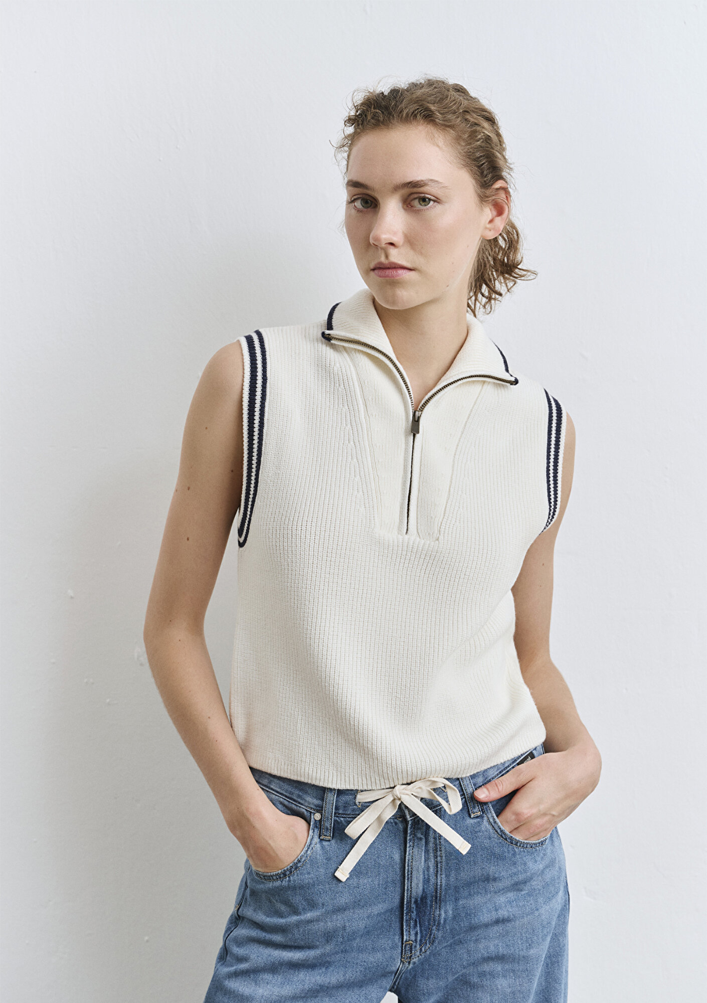  Mavi Yarı Fermuarlı Ekru Süveter Slim Fit / Dar Kesim 1710698-70057