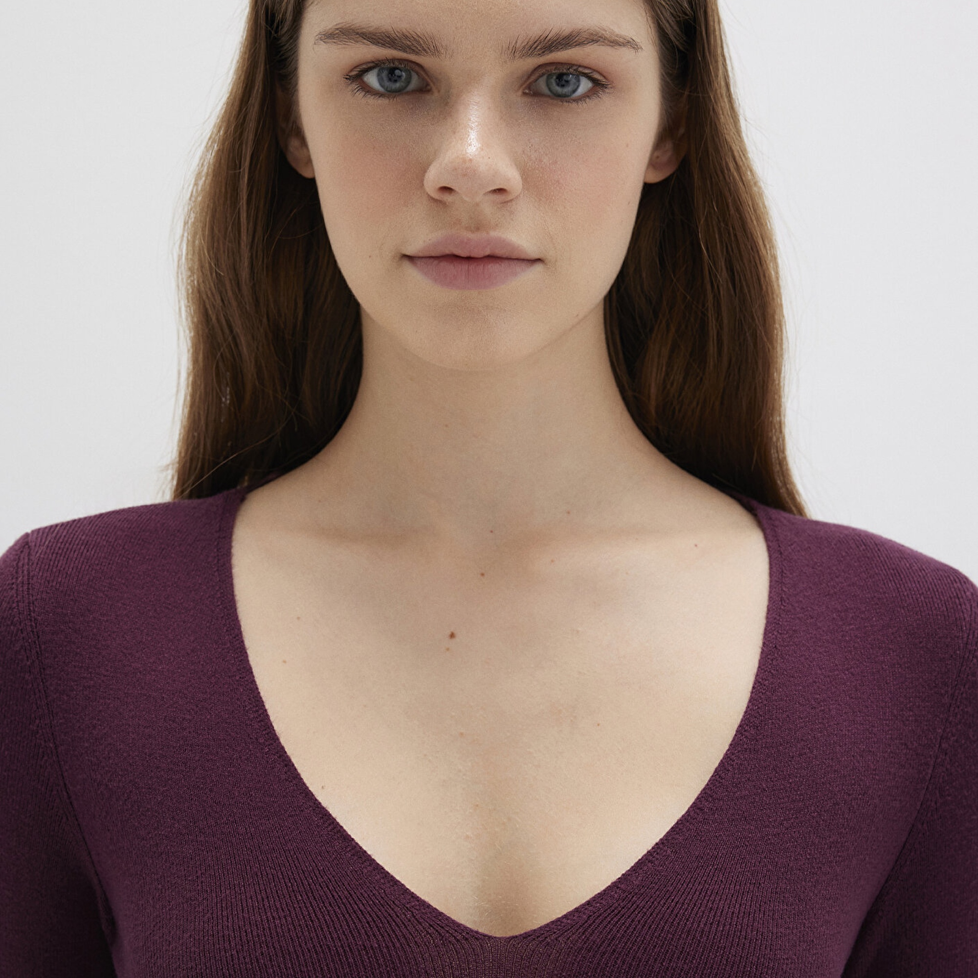 Mavi V Yaka Mor Kazak Crop / Kısa Kesim 1710122-87830