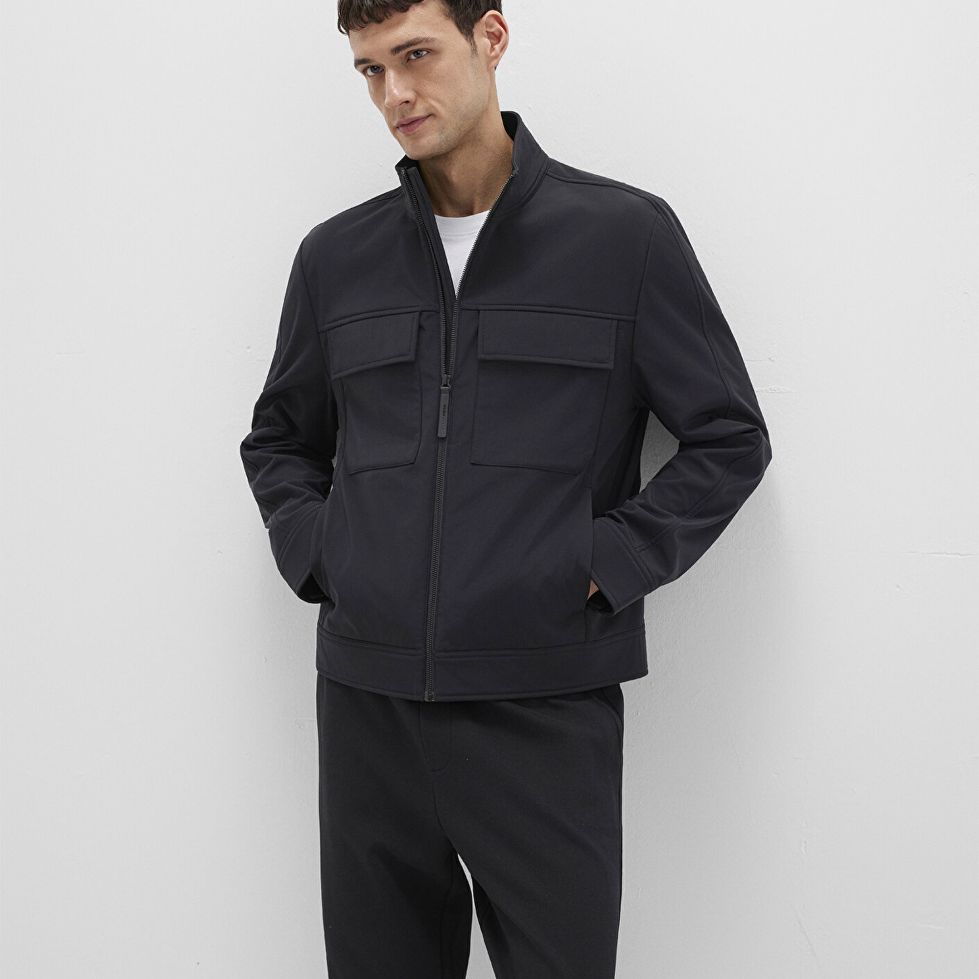 Mavi Cep Detaylı Siyah Ceket Regular Fit / Normal Kesim 0110646-71379