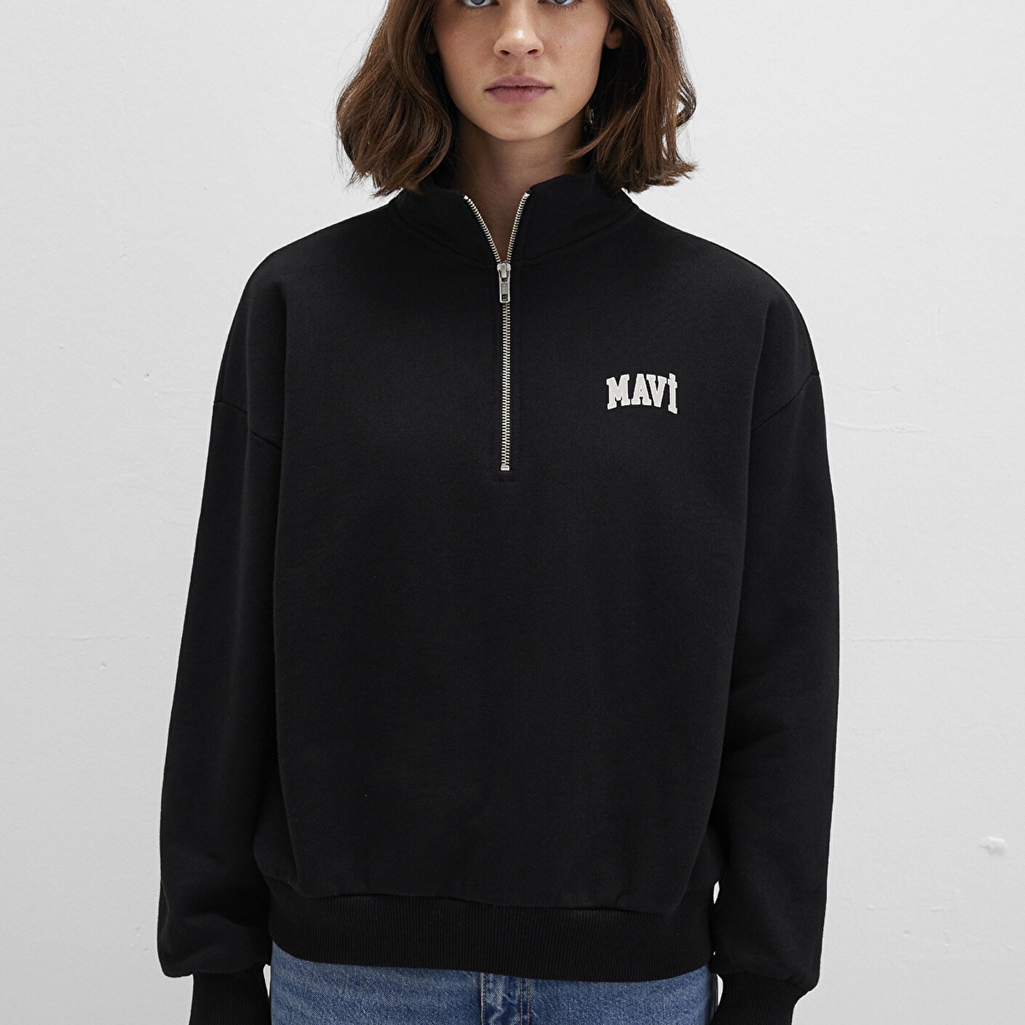 Mavi Mavi Logo Baskılı Yarı Fermuarlı Siyah Sweatshirt 1S10179-900