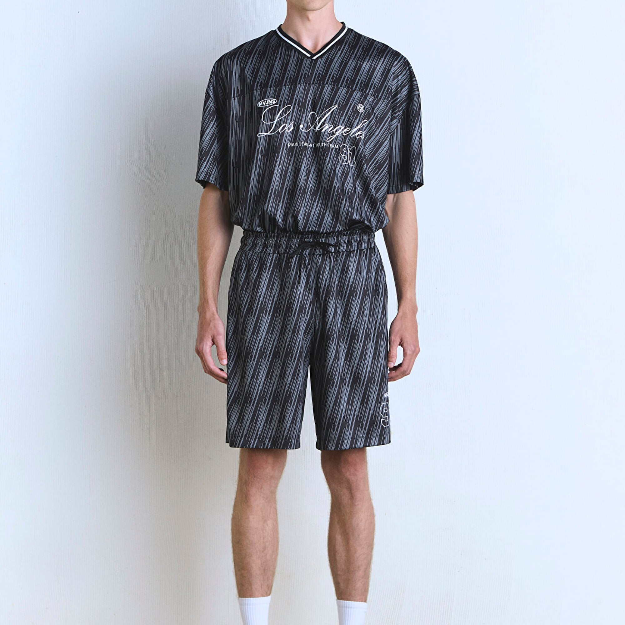 Mavi 91 Baskılı Siyah Şort 0410289-90556