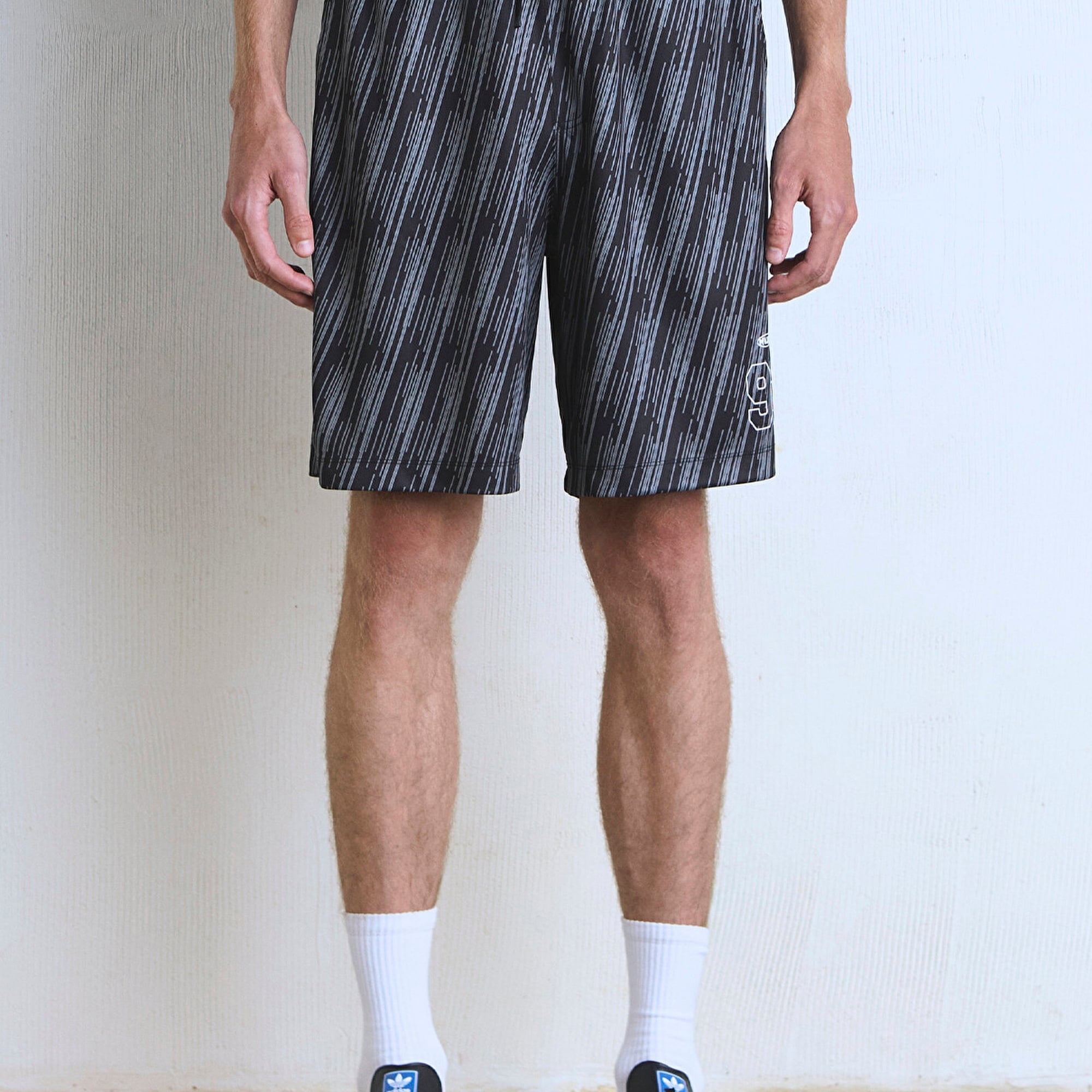 Mavi 91 Baskılı Siyah Şort 0410289-90556