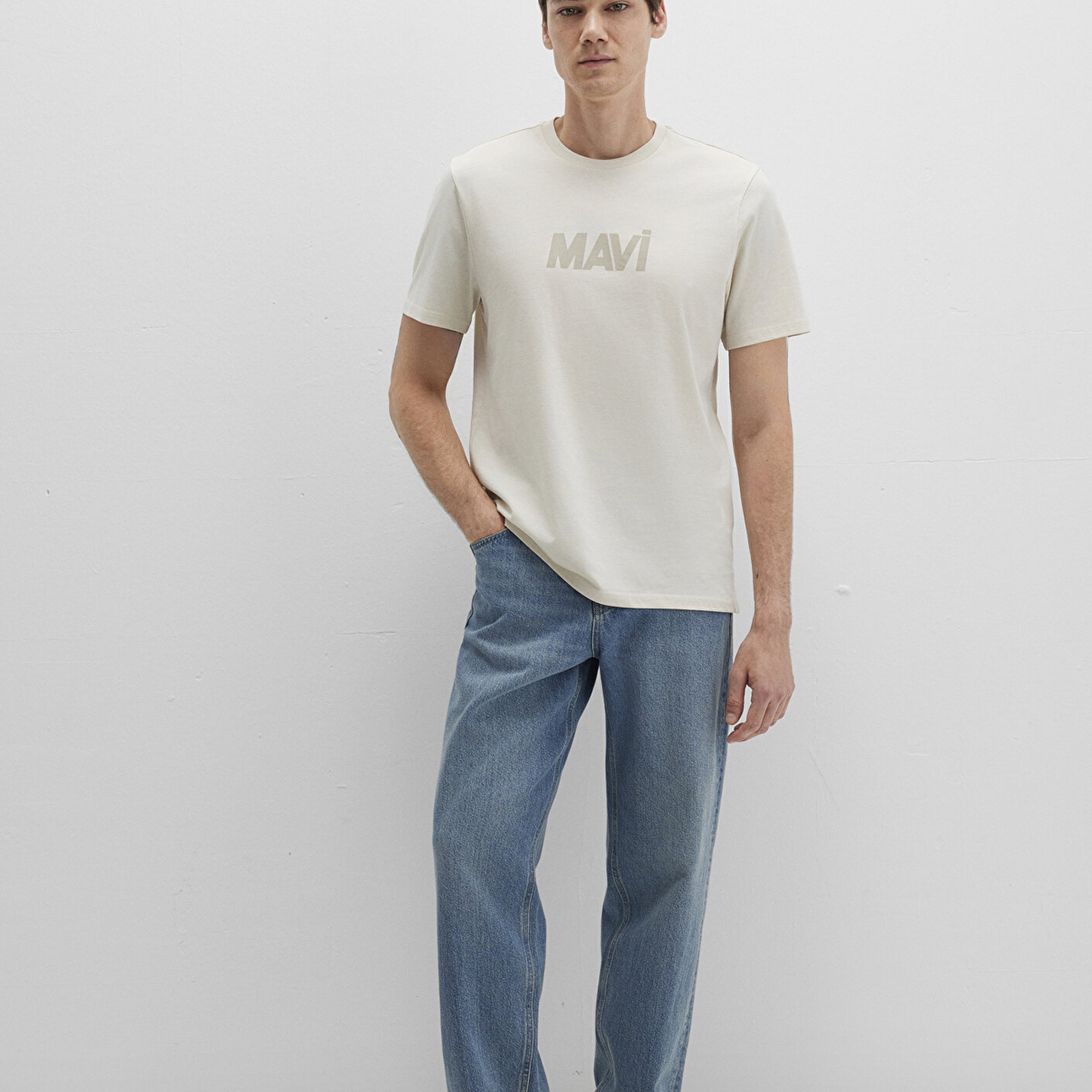 Mavi Mavi Logo Baskılı Bej Tişört Regular Fit / Normal Kesim 0612896-70134