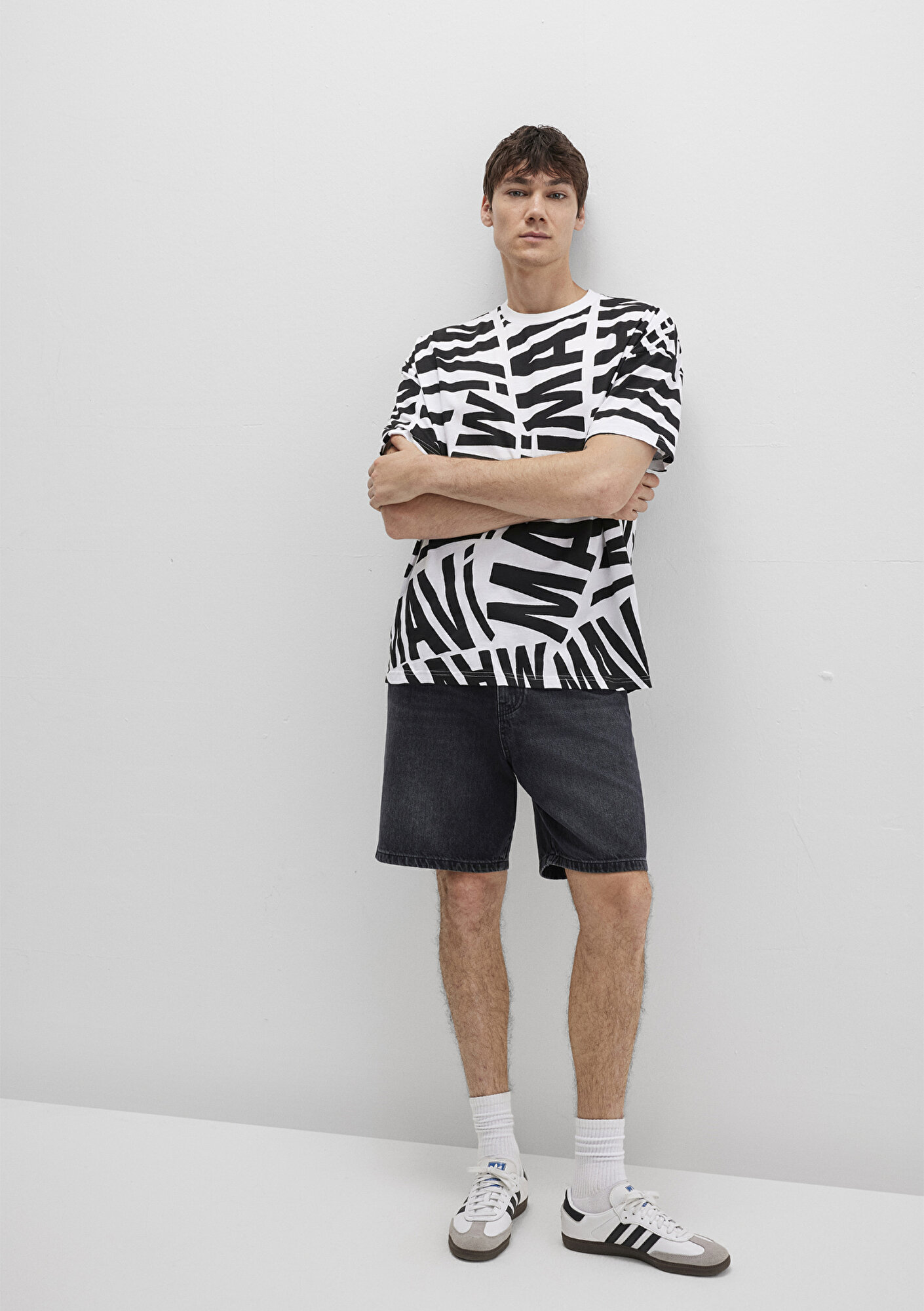  Mavi Mavi Logo Baskılı Siyah Tişört Oversize / Geniş Kesim 0610629-900