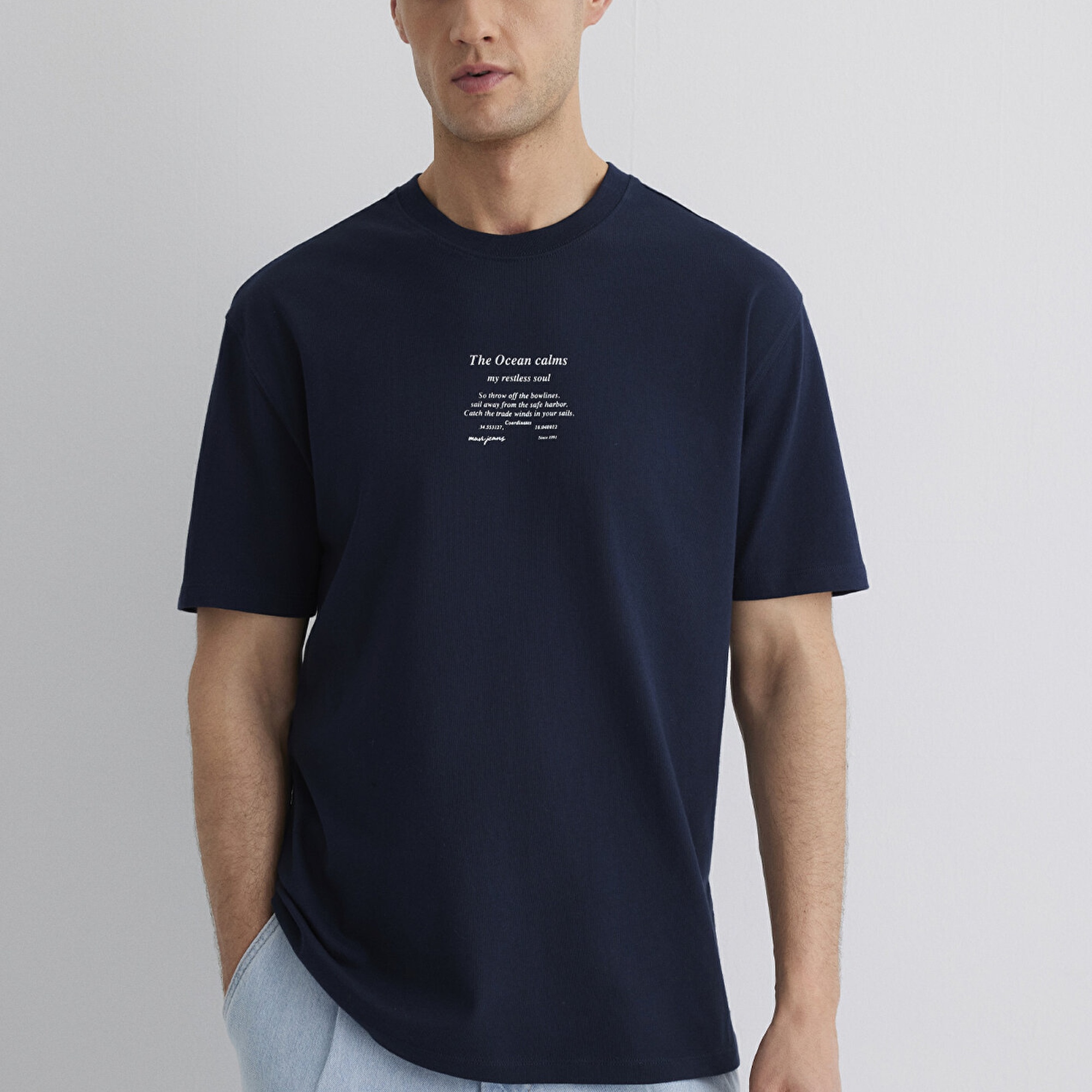 Mavi Baskılı Lacivert Tişört Loose Fit / Bol Rahat Kesim 0612796-70490