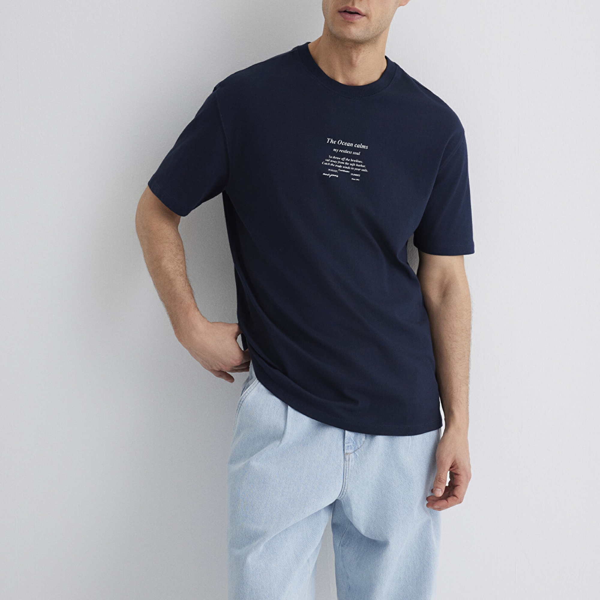 Mavi Baskılı Lacivert Tişört Loose Fit / Bol Rahat Kesim 0612796-70490