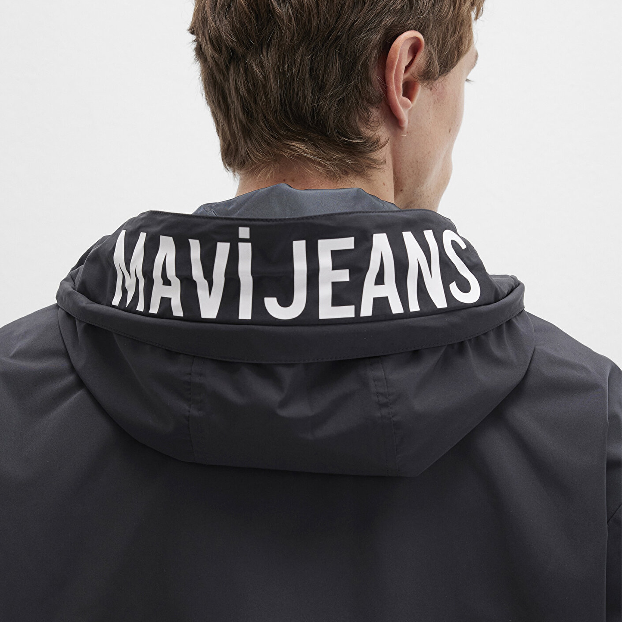 Mavi Kapüşonlu Siyah Ceket Oversize / Geniş Kesim 0110641-71379