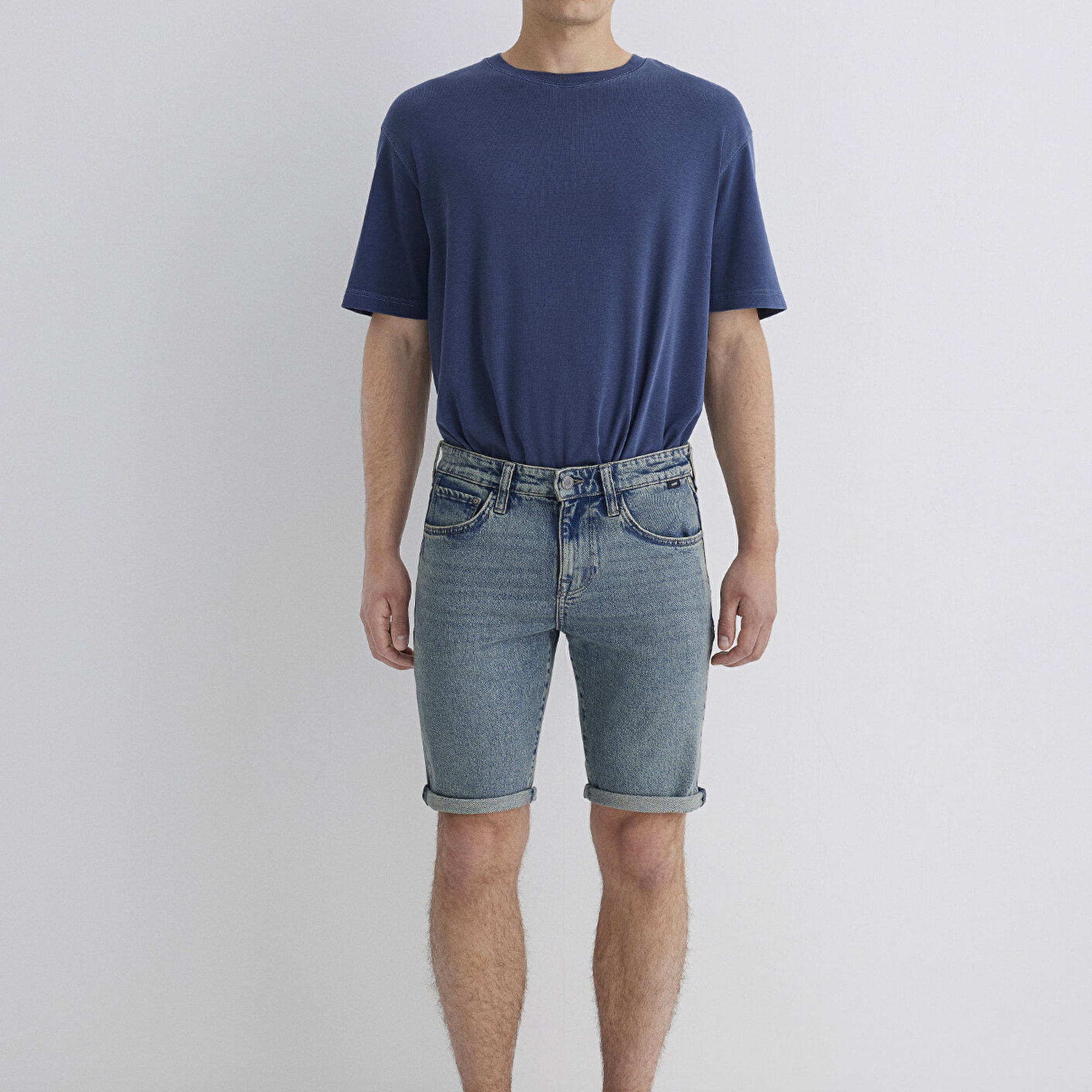 Mavi Tim Street Gölgeli Indigo Mavisi Jean Şort 0428489645