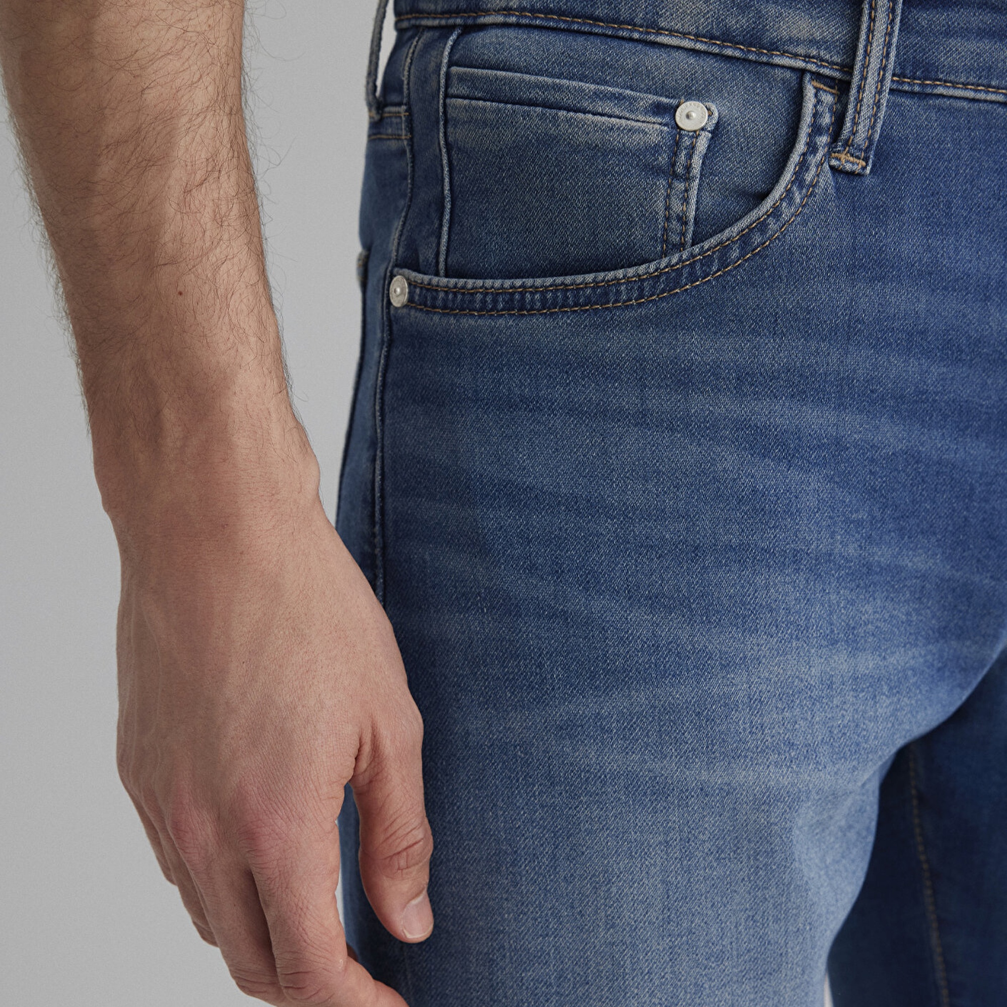 Mavi Brian Sporty Koyu Mavi Jean Şort 0418490389