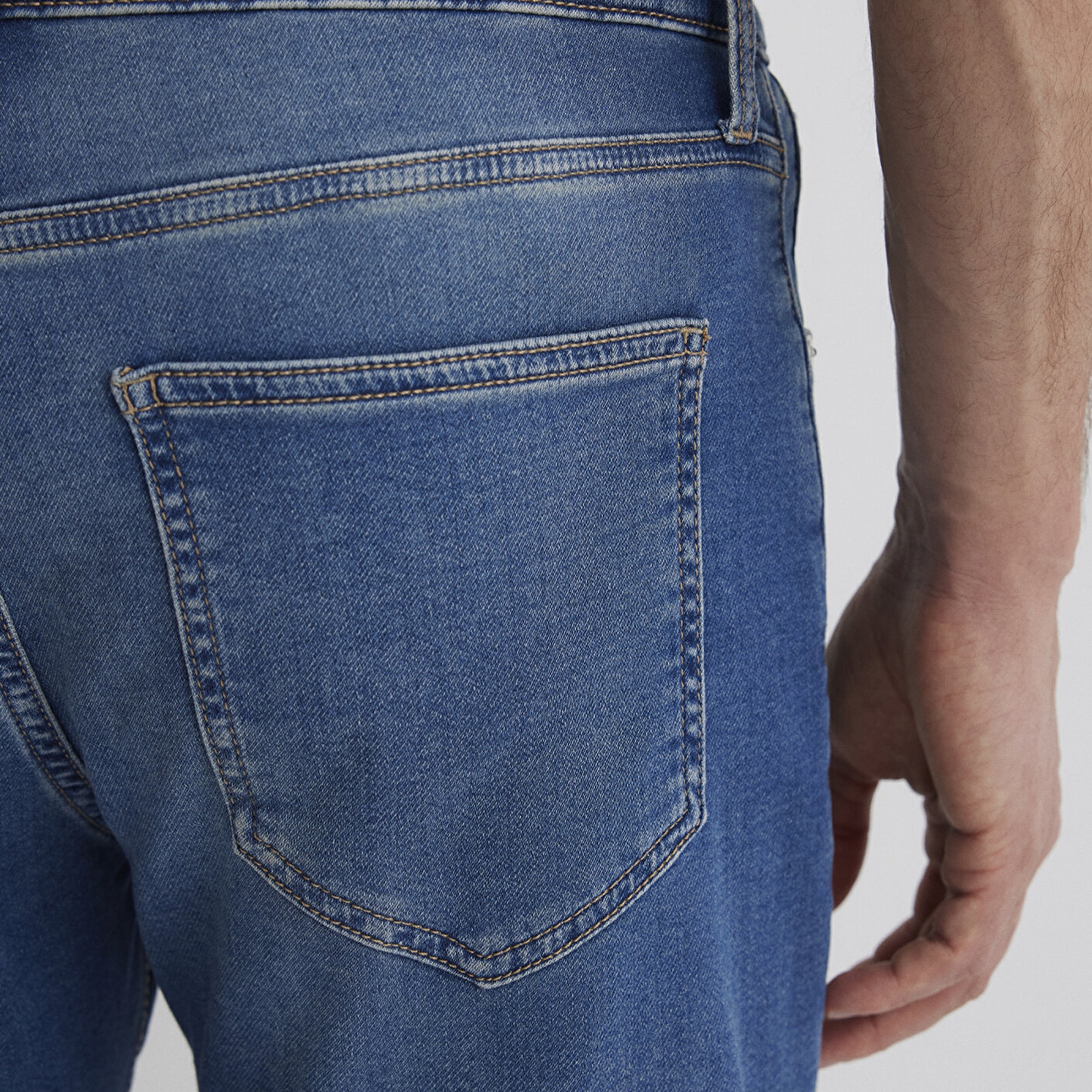 Mavi Brian Sporty Koyu Mavi Jean Şort 0418490389