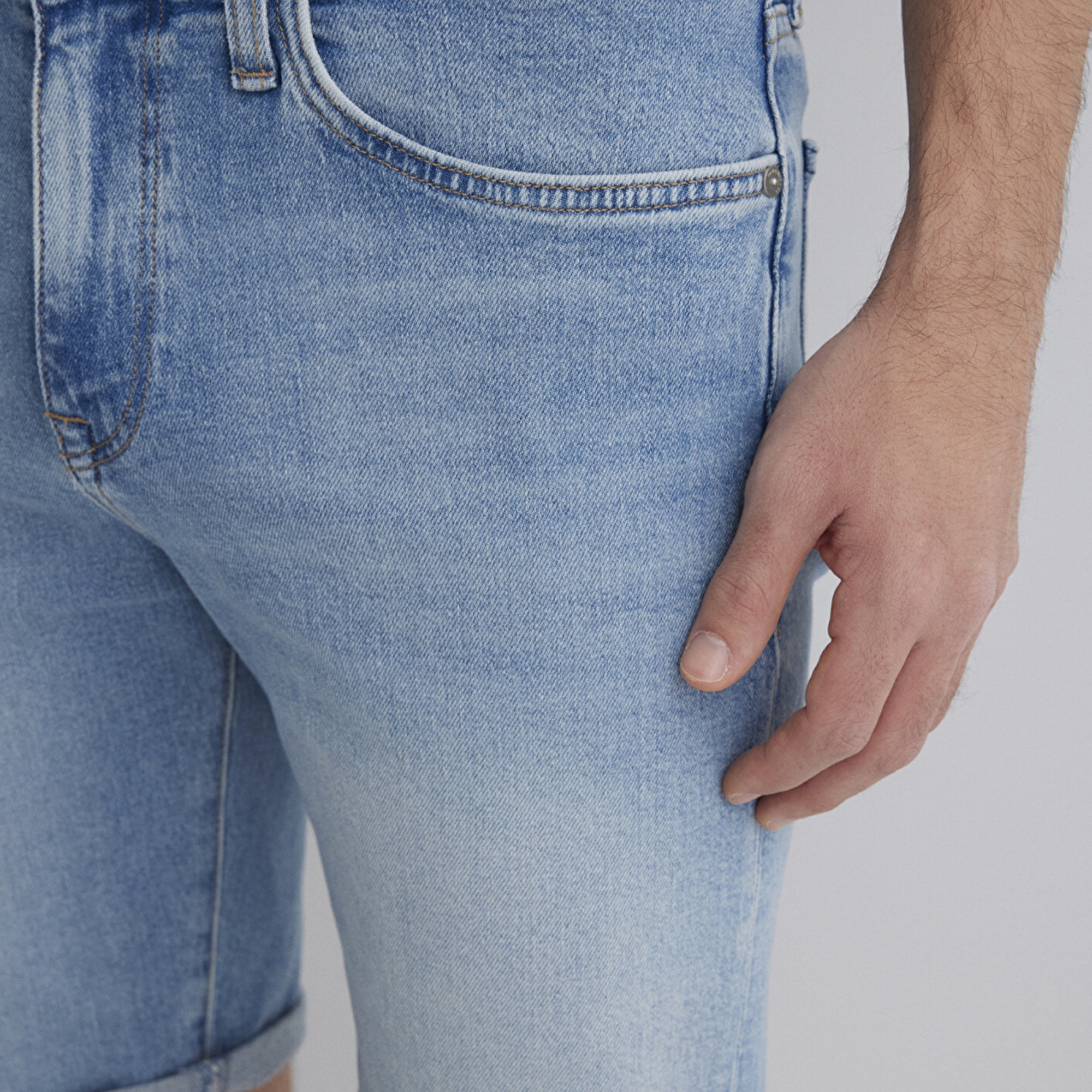 Mavi Brian 90lar Canlı Mavi Jean Şort 0418489818