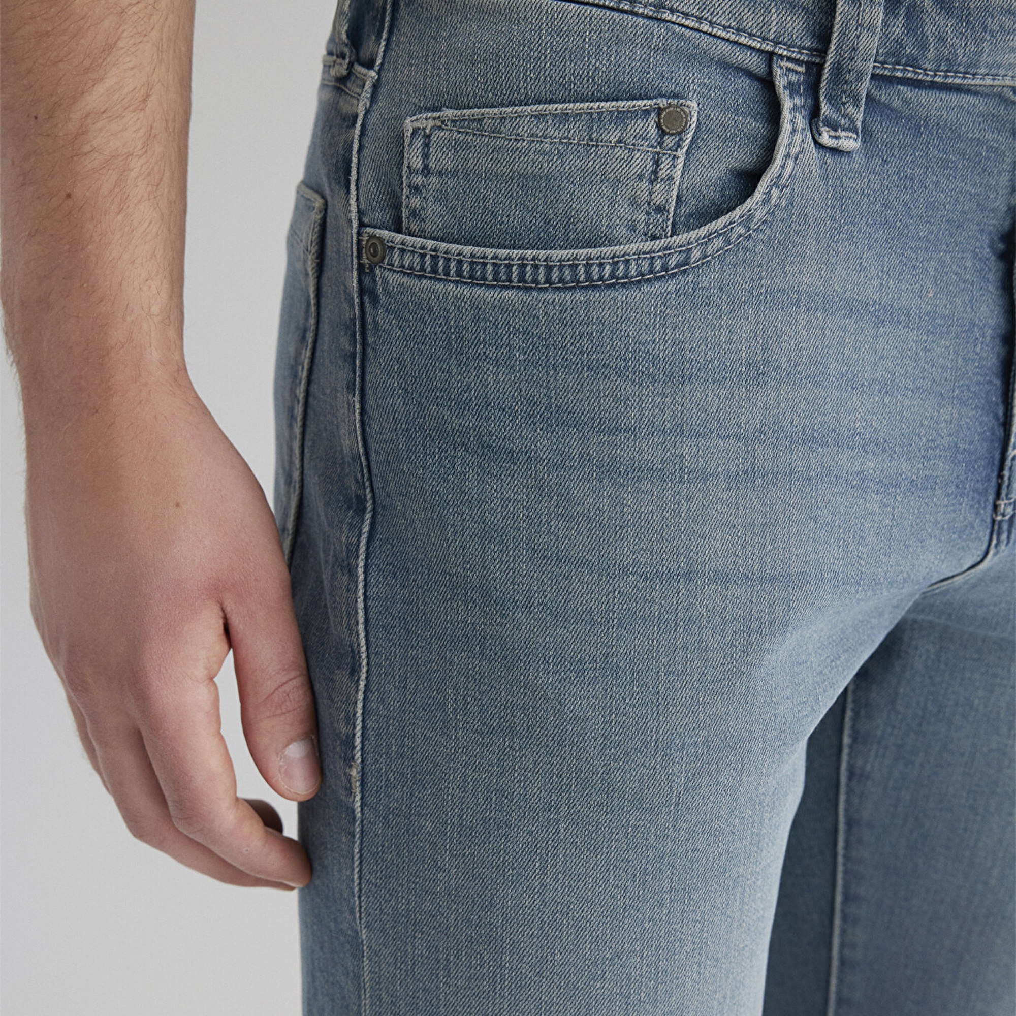 Mavi Nicholas Mavi Premium Vintage Puslu Indigo Jean Şort 0416089816