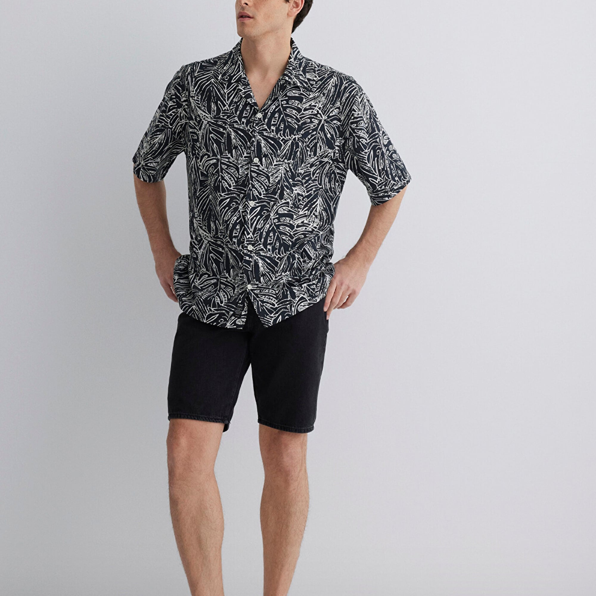 Mavi Lucas Street Koyu Gri Jean Şort 0412607-89928