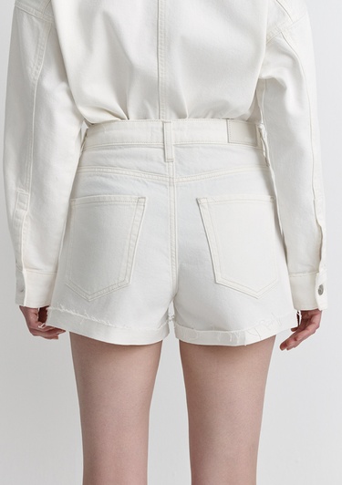  Mavi Fiora 90lar Kırık Beyaz Jean Şort 1411222-89782