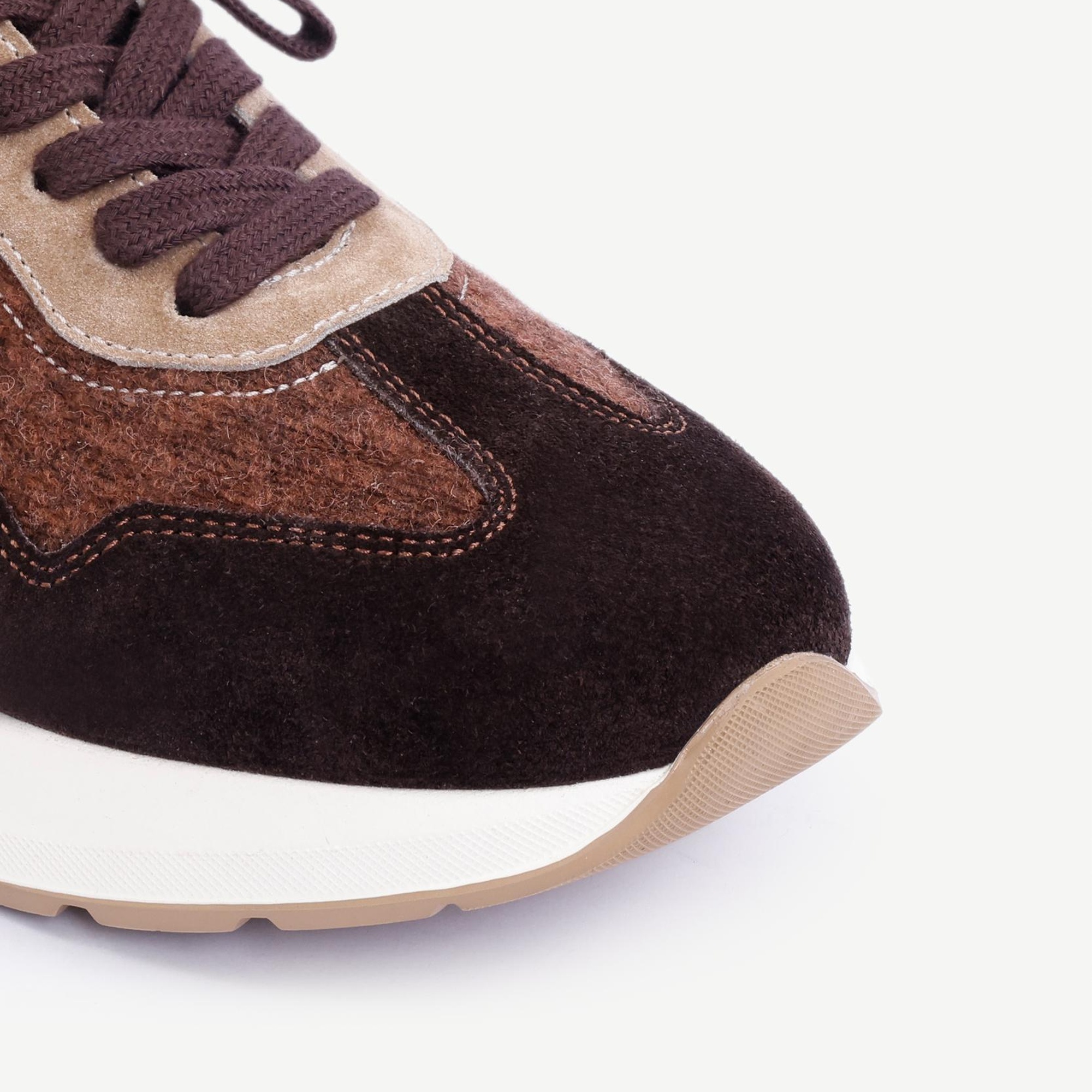 YARGICI Kalın Tabanlı Spor Ayakkabı