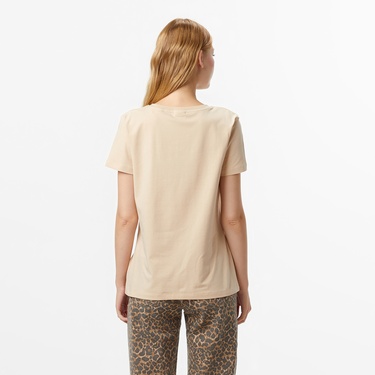  Guess Briana Regular Fit Kadın Bej T-Shirt