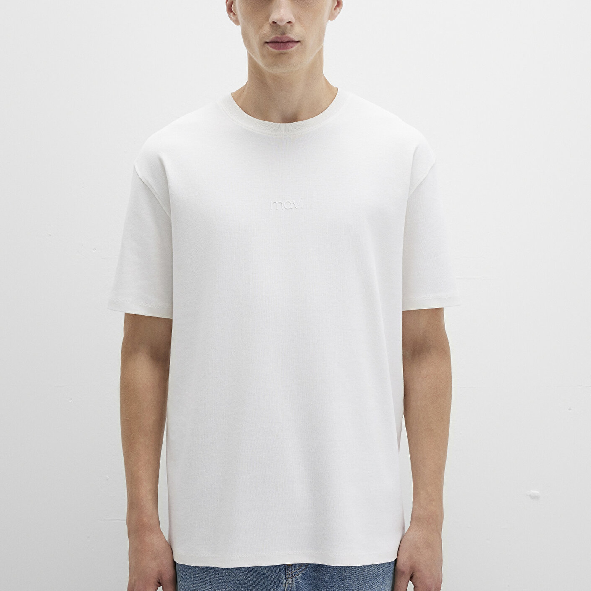 Mavi Mavi Logo Baskılı Beyaz Tişört Loose Fit / Bol Rahat Kesim 0613102-80194