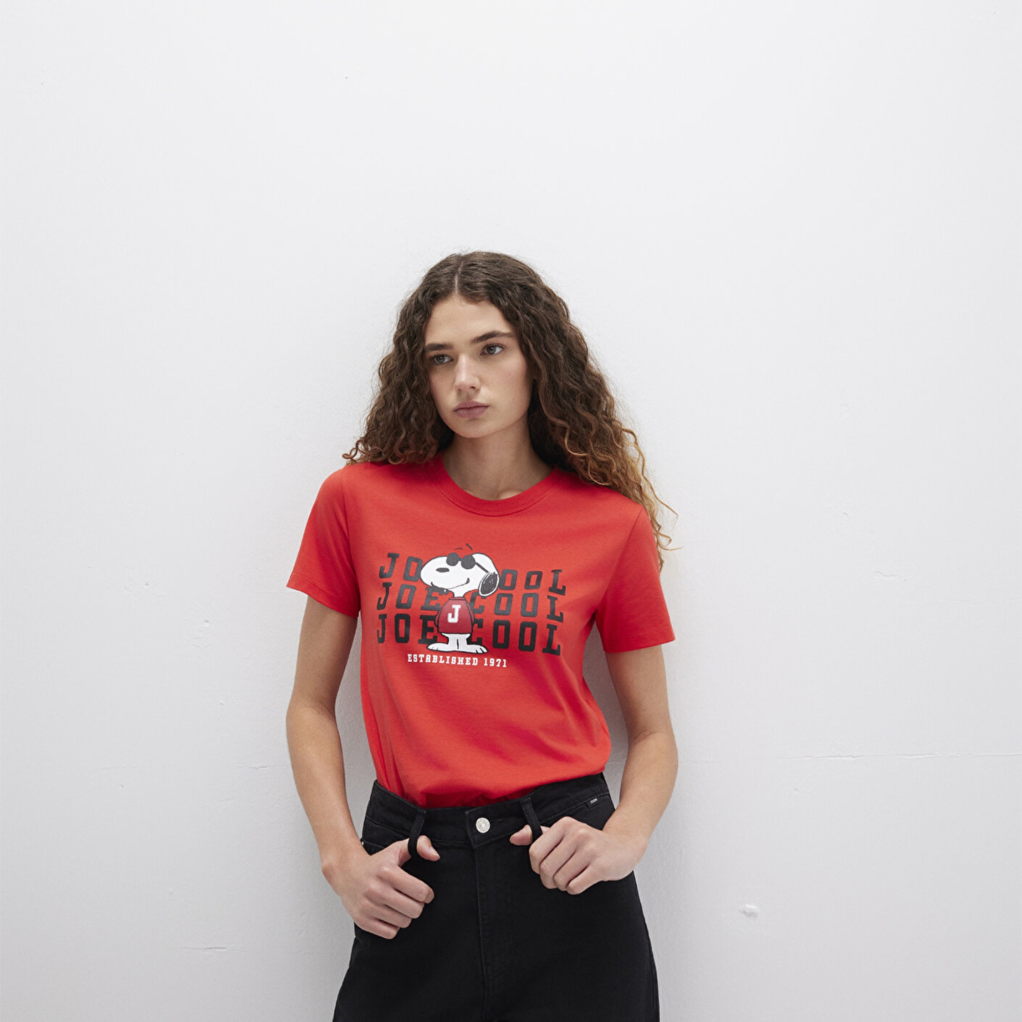 Mavi Snoopy Baskılı Kırmızı Tişört Slim Fit / Dar Kesim 1613670-83870