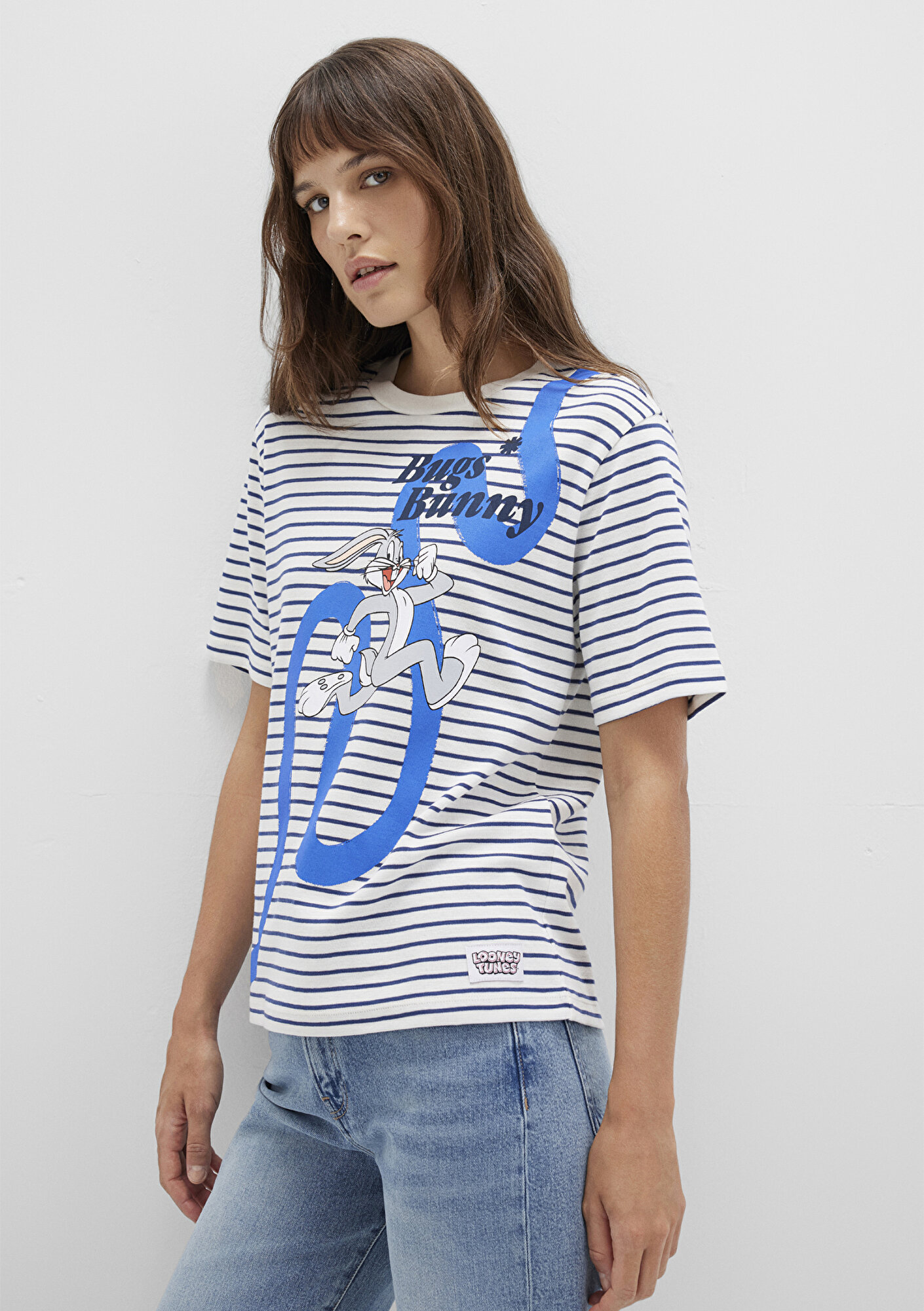  Mavi Bugs Bunny Baskılı Çizgili Beyaz Tişört Regular Fit / Normal Kesim 1613668-86676