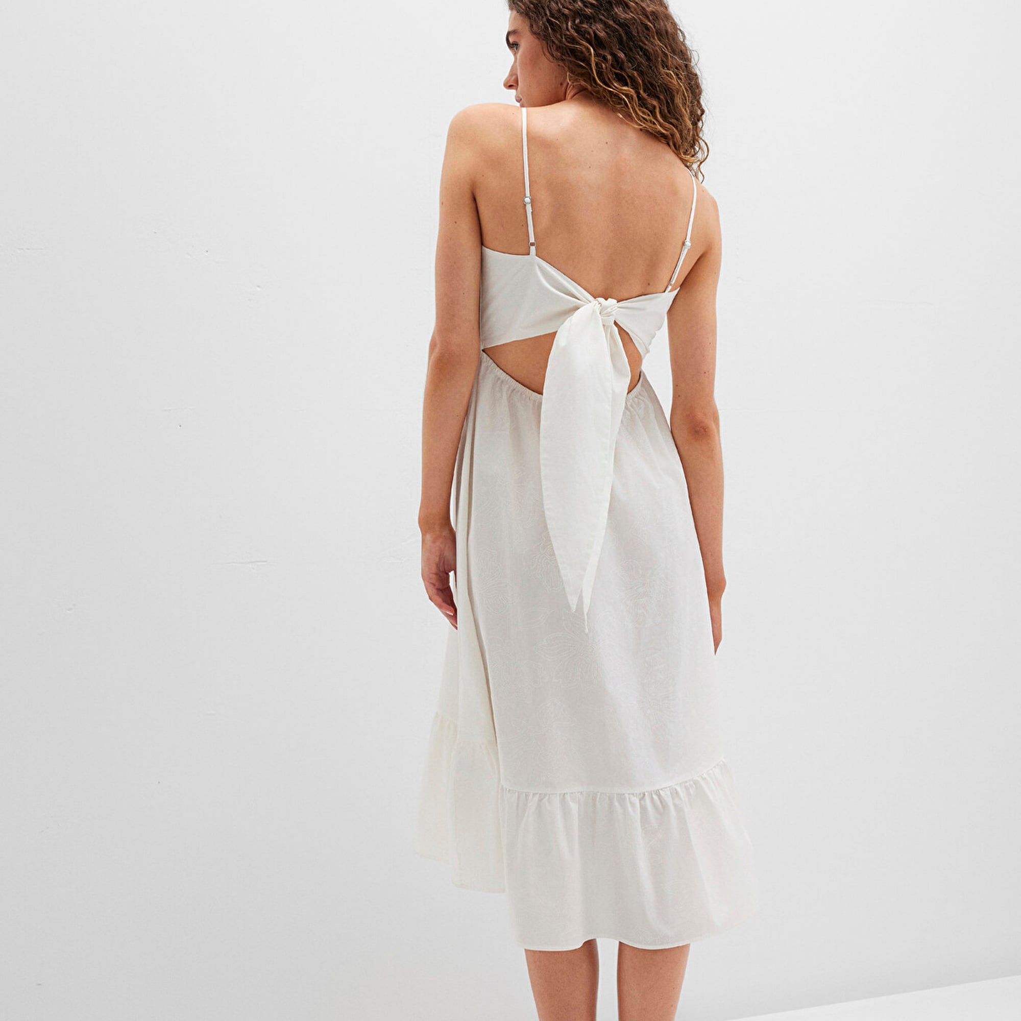 Mavi Sırt Detaylı Beyaz Elbise 1310804-70057