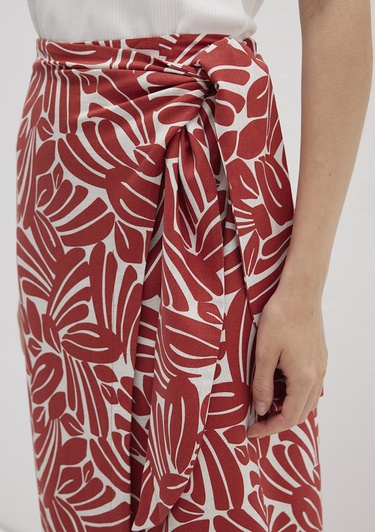  Mavi Bağlama Detaylı Baskılı Kırmızı Etek 1310765-91314