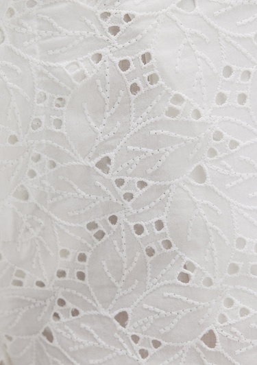  Mavi Fisto İşlemeli Beyaz Şort 1410236-70057