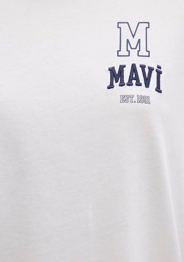  Mavi Mavi Logo Nakışlı Beyaz Tişört Loose Fit / Bol Rahat Kesim 1613467-70057