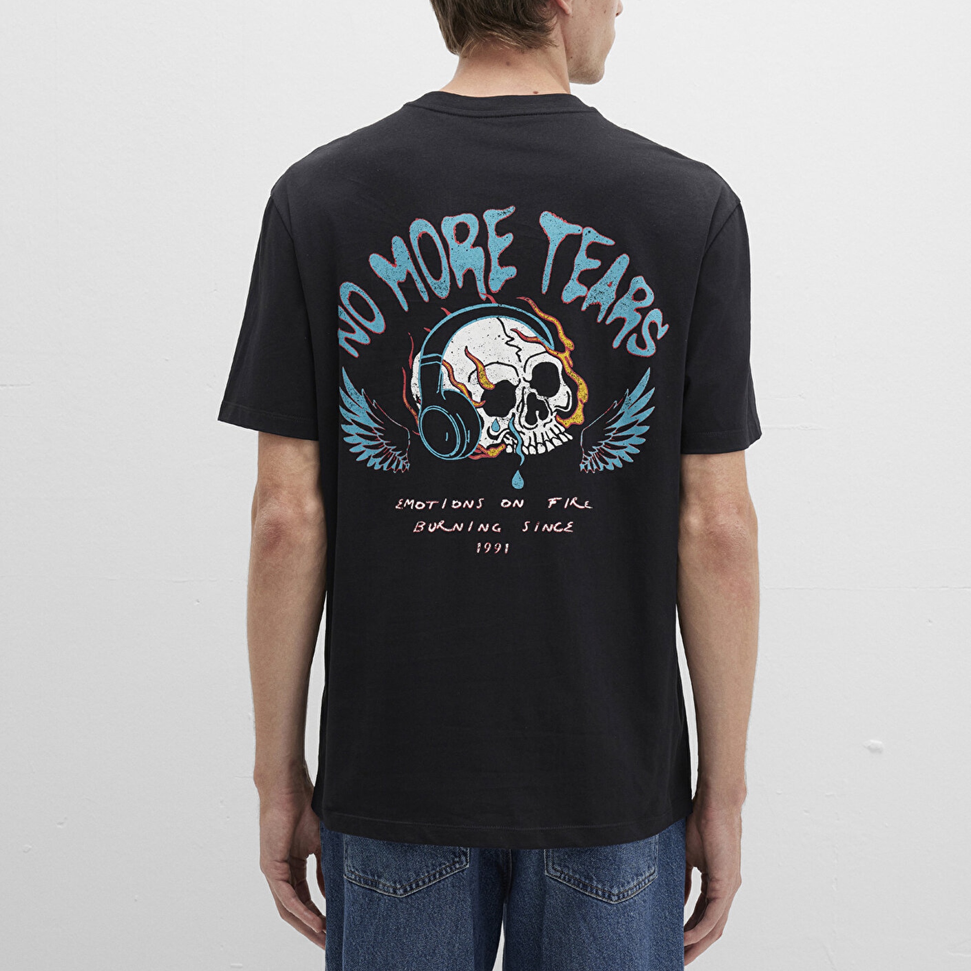 Mavi Kurukafa Baskılı Siyah Tişört Loose Fit / Bol Rahat Kesim 0612842-900