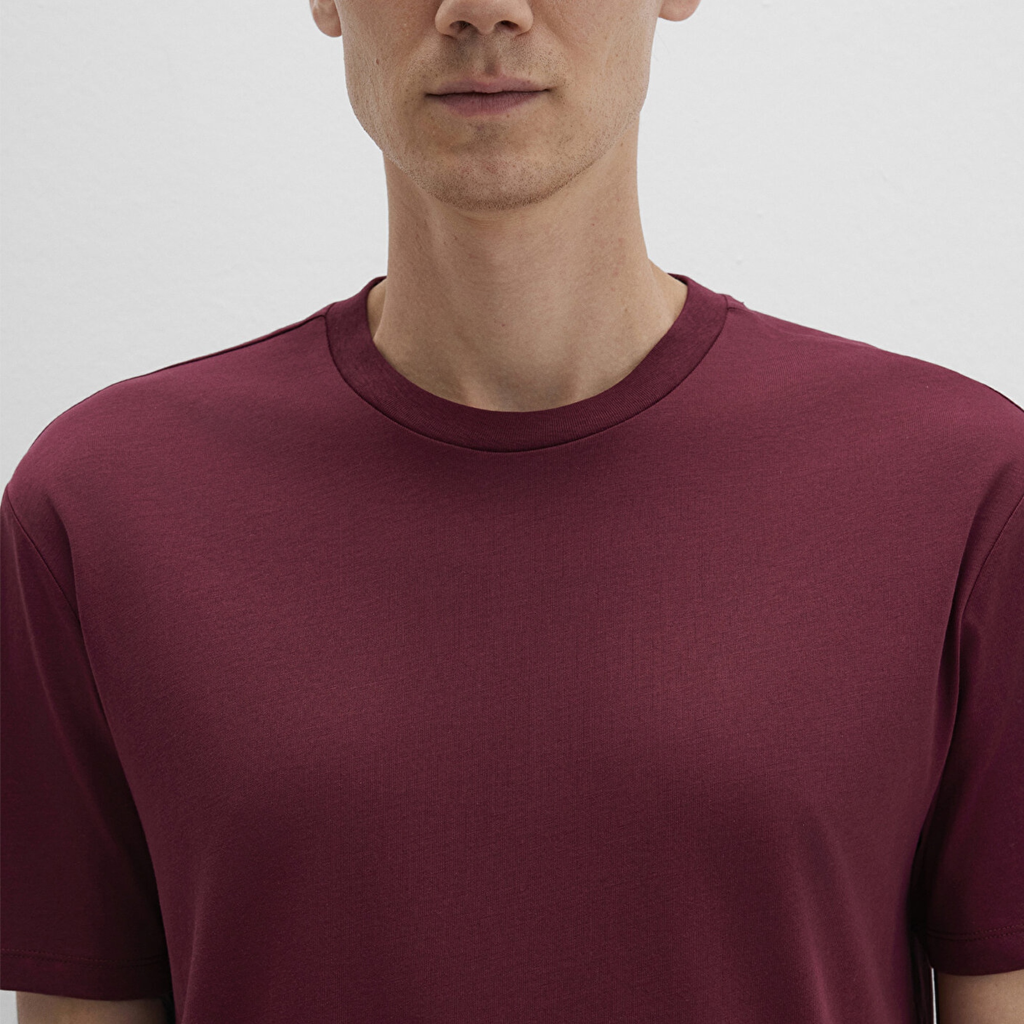 Mavi Etiket Detaylı Bordo Basic Tişört Loose Fit / Bol Rahat Kesim 0611824-70394