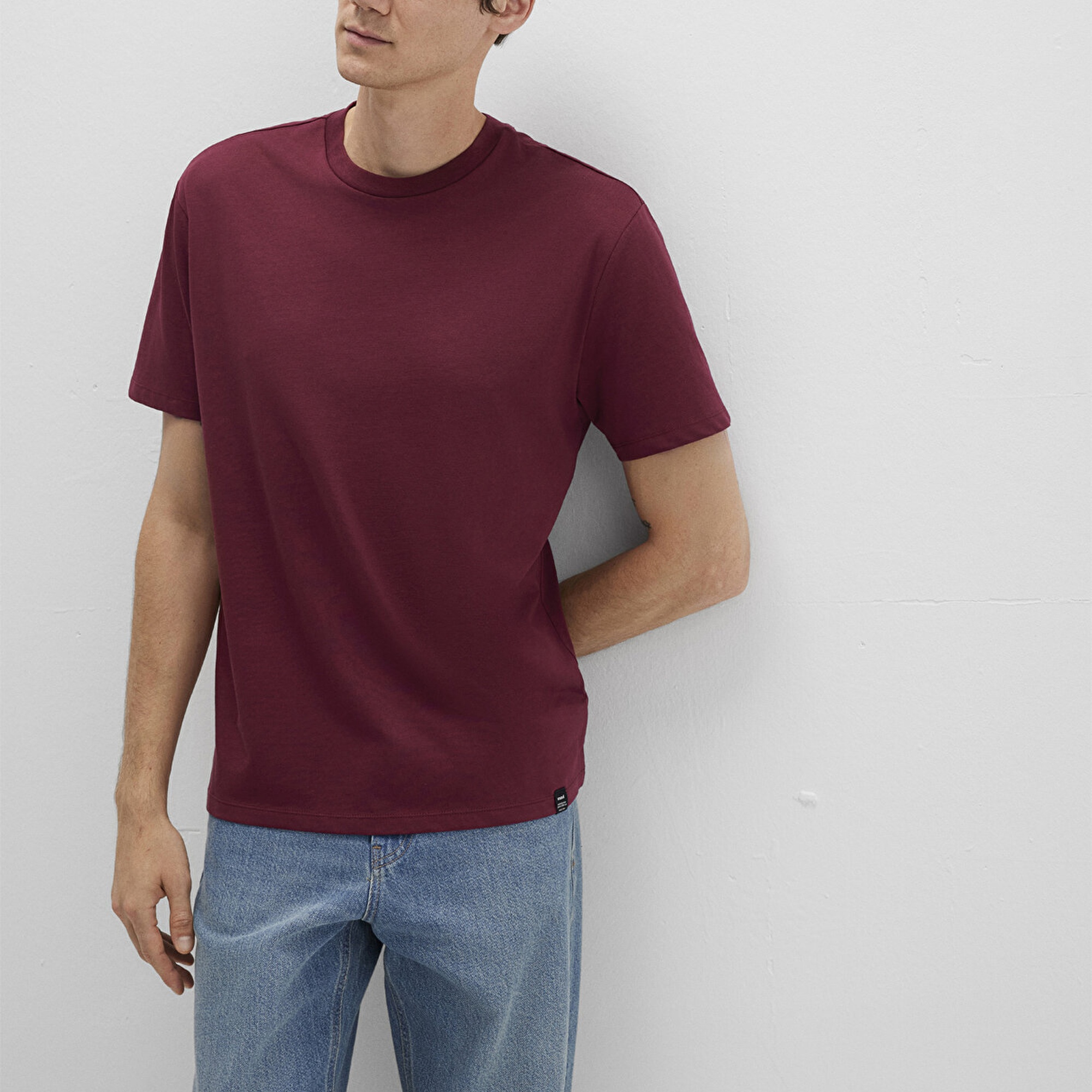 Mavi Etiket Detaylı Bordo Basic Tişört Loose Fit / Bol Rahat Kesim 0611824-70394