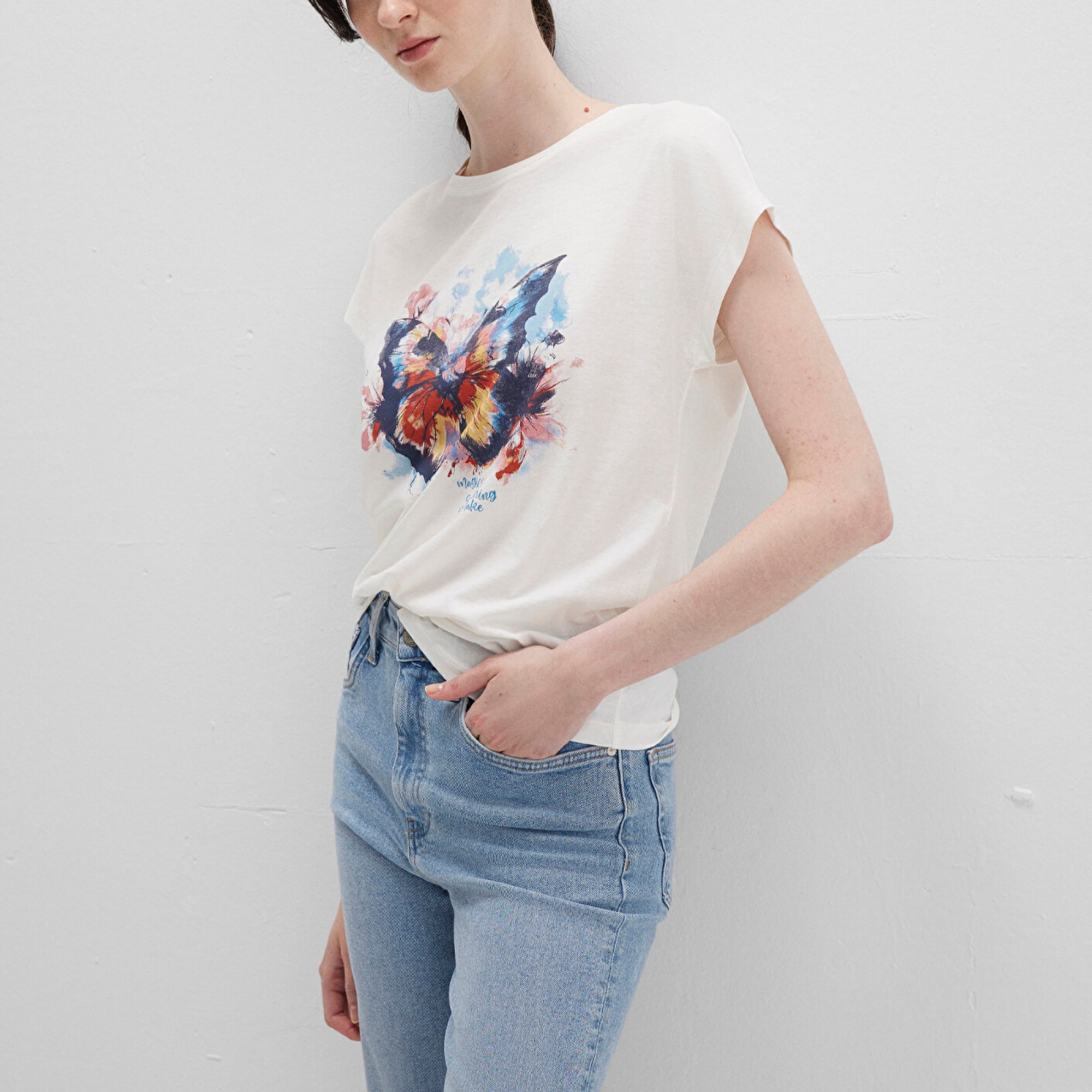 Mavi Kelebek Baksılı Beyaz Tişört Regular Fit / Normal Kesim 1613457-80194