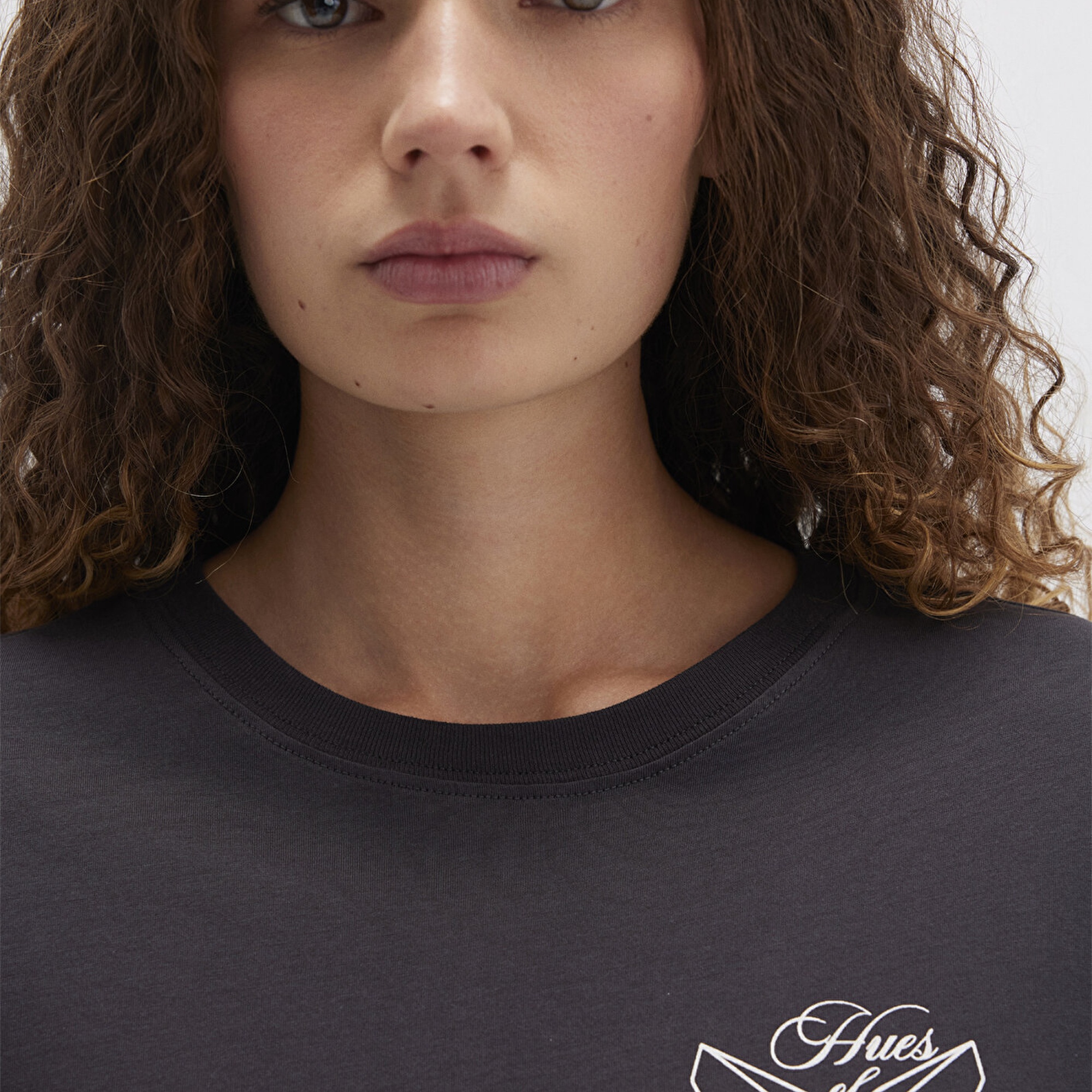 Mavi Kelebek Baskılı Antrasit Tişört Regular Fit / Normal Kesim 1613459-70087