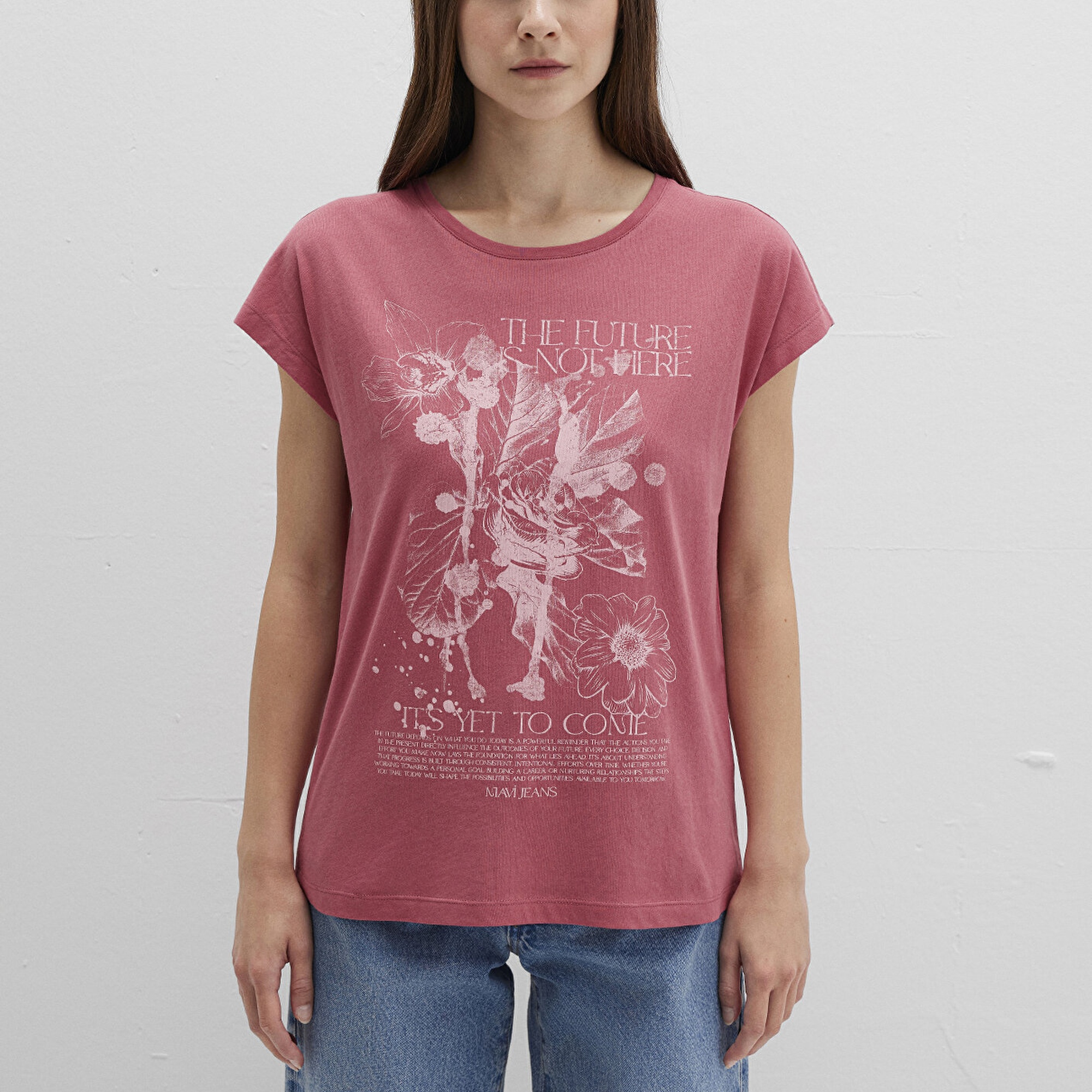 Mavi Çiçek Baskılı Pembe Tişört Regular Fit / Normal Kesim 1613480-71104