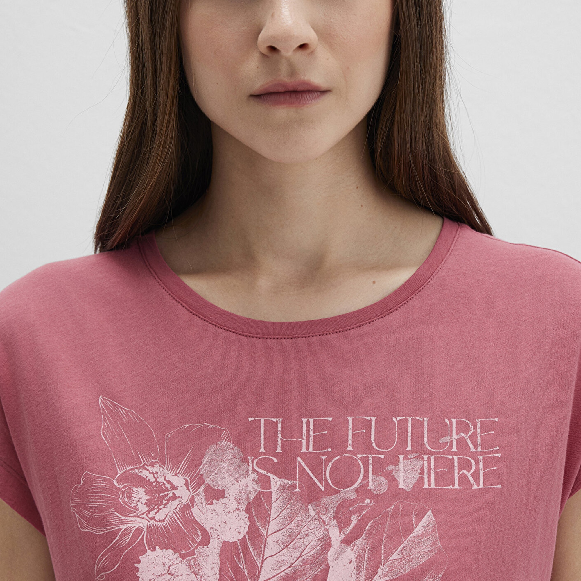 Mavi Çiçek Baskılı Pembe Tişört Regular Fit / Normal Kesim 1613480-71104