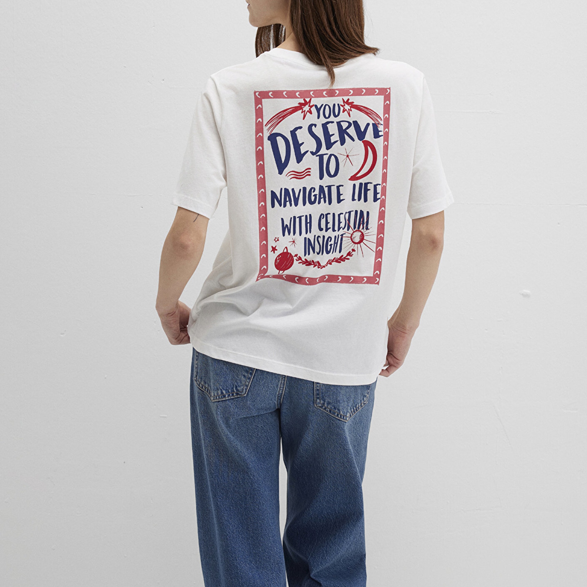 Mavi Gezegen Baksılı Beyaz Tişört Regular Fit / Normal Kesim 1613522-70057